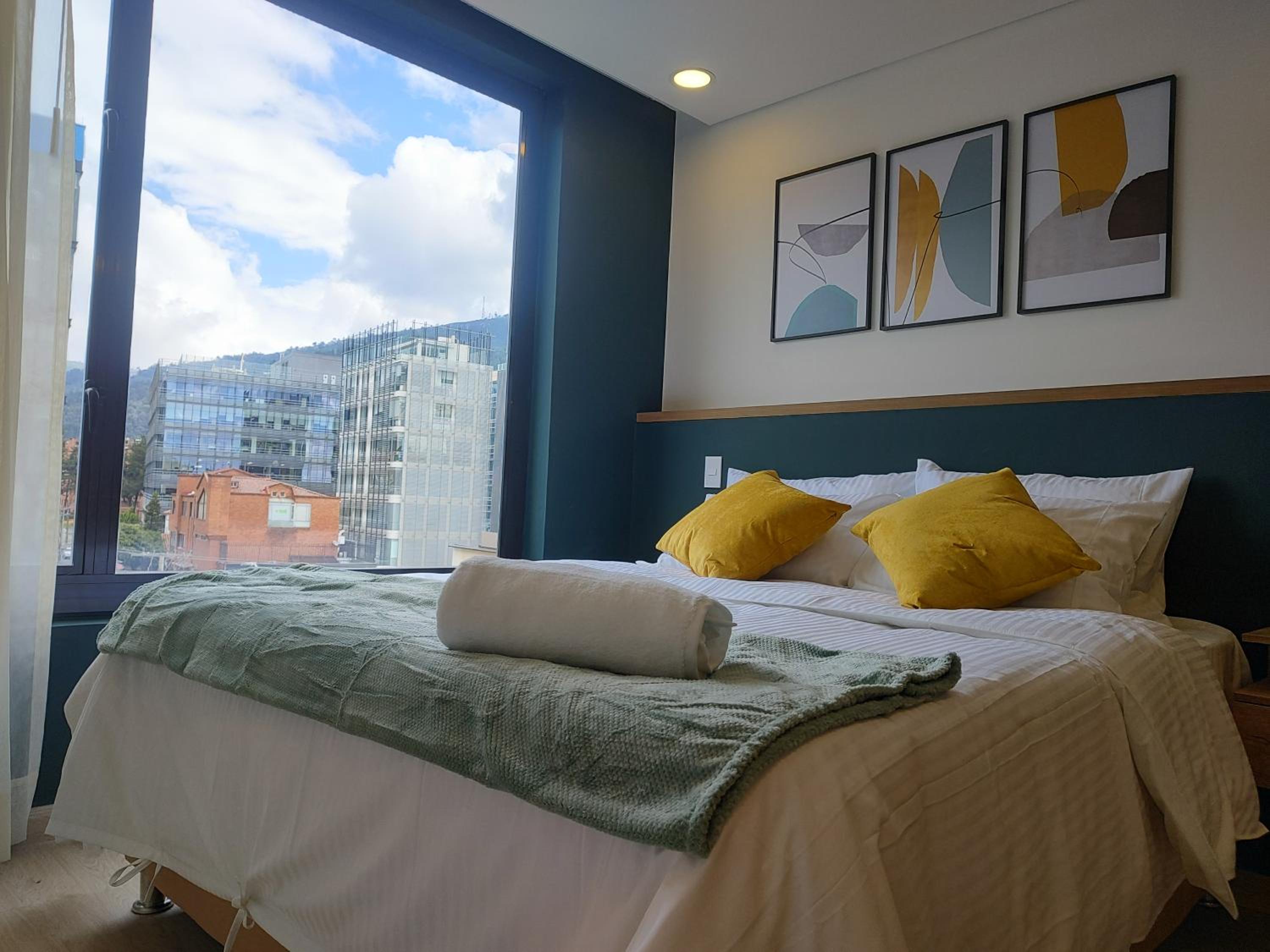 The Hood 102, Modern and Luxury Apartments