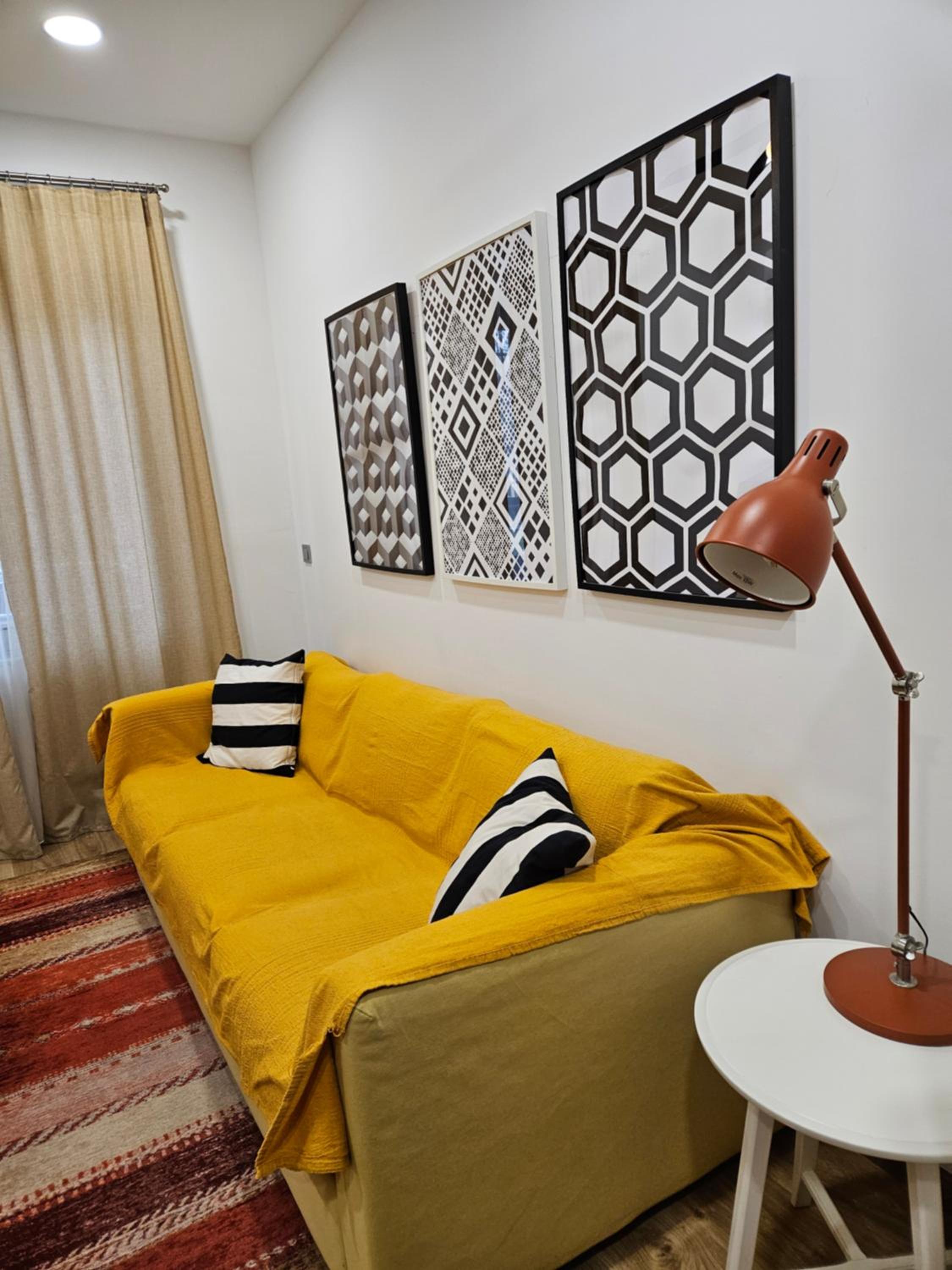 Academia apartments by the park