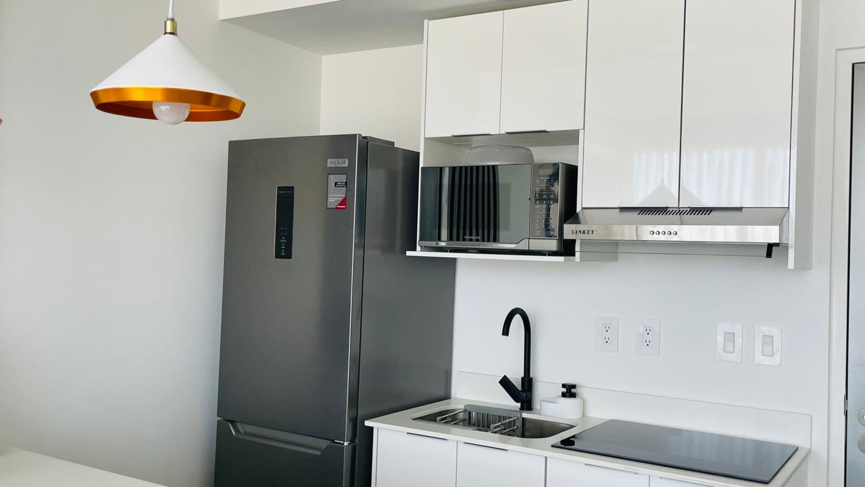 SkyGarden Nunciatura Luxury Apartment #705