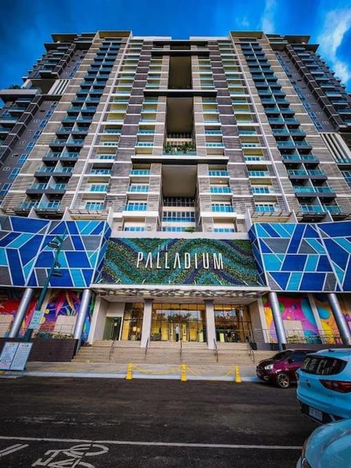 Cozy condo unit at The Palladium