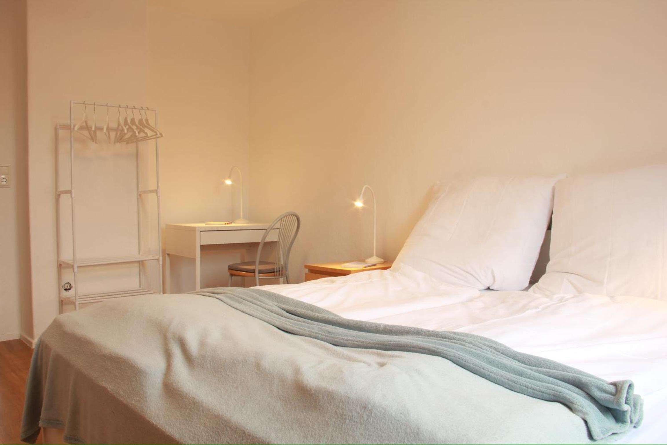 Cleo Apartments