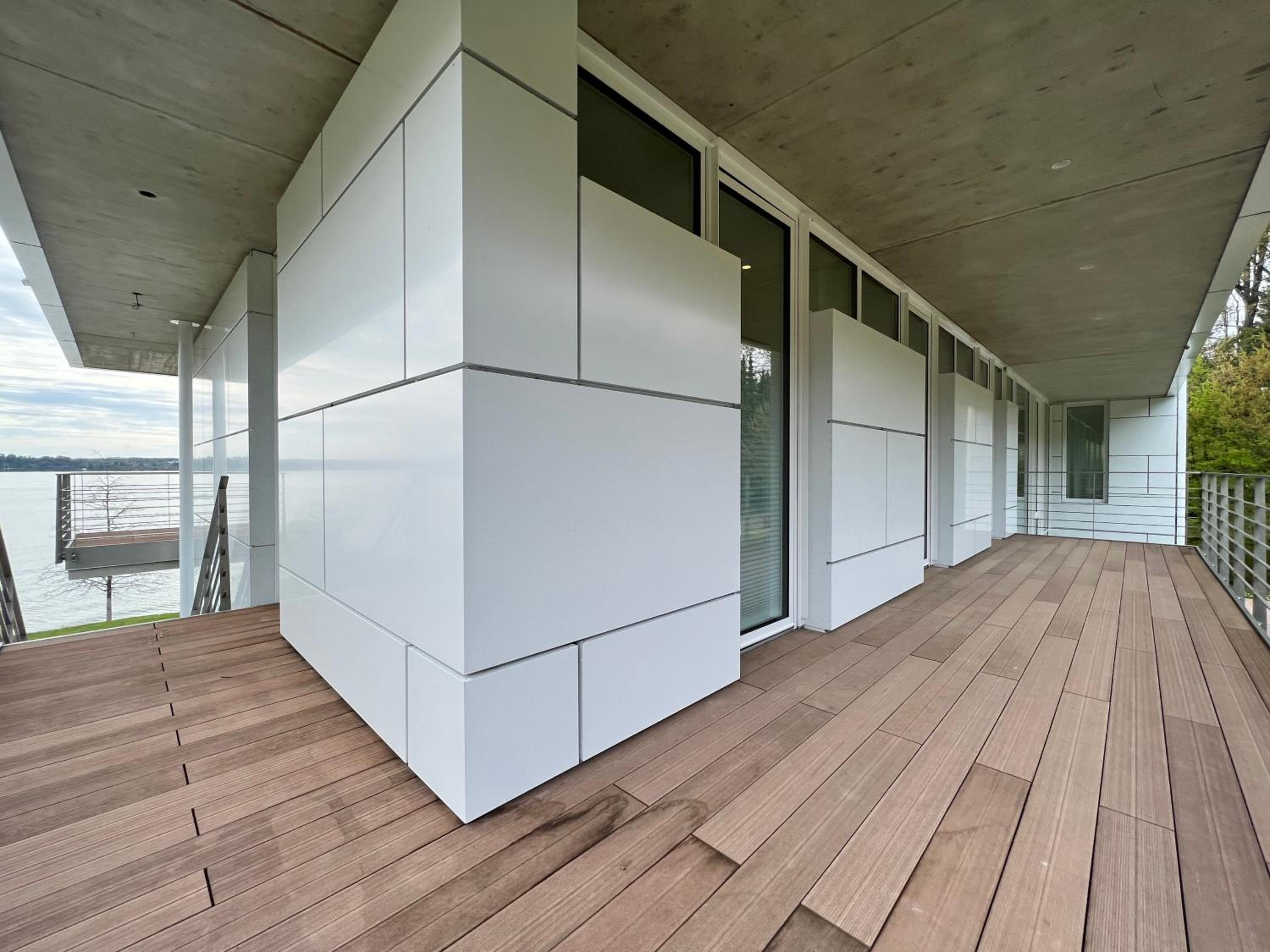 Villa am See mit privatem Seezugang