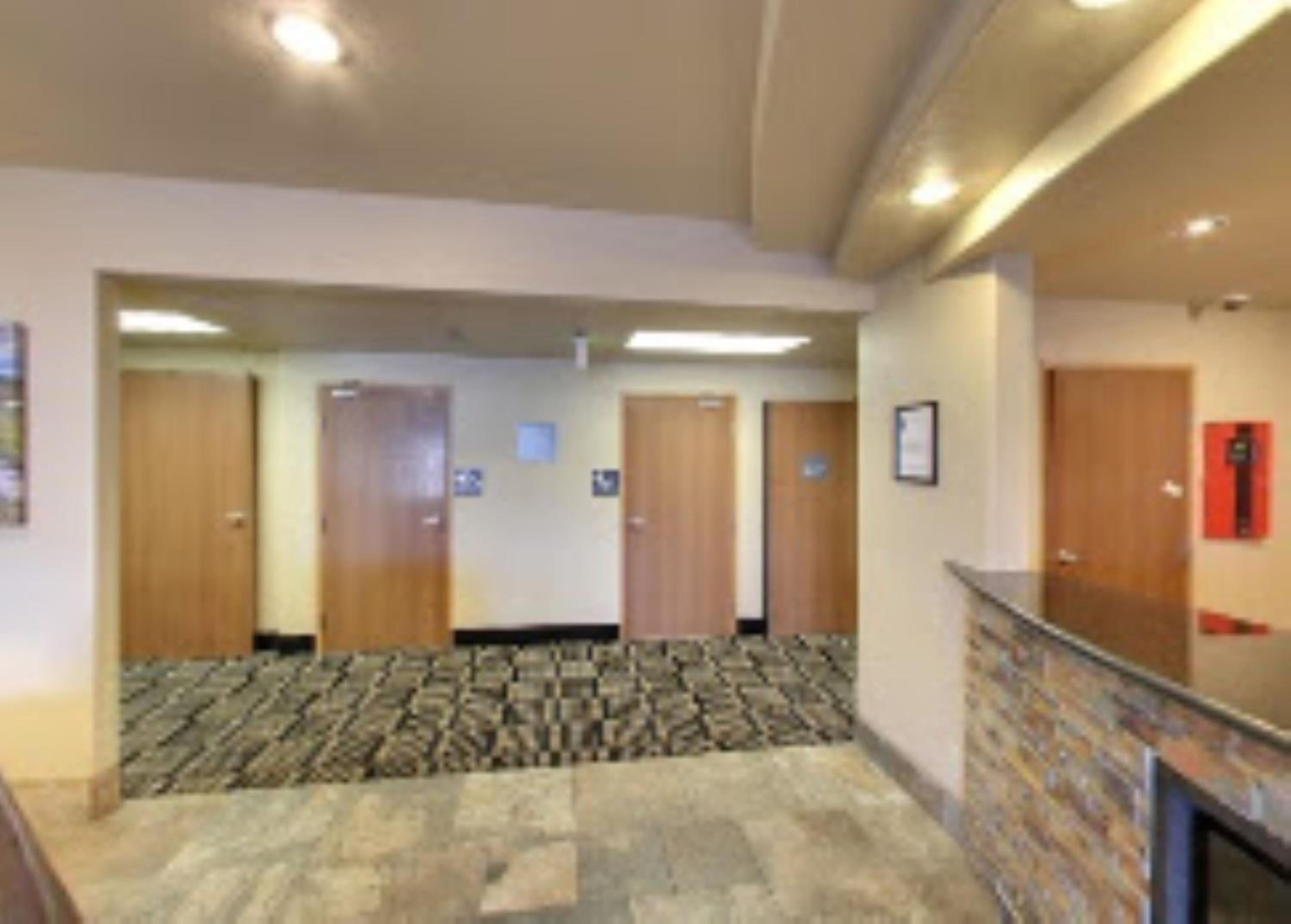 Gunnison Vacations - Comfort Inn  Suites Gunnison-Crested Butte - Property Image 25