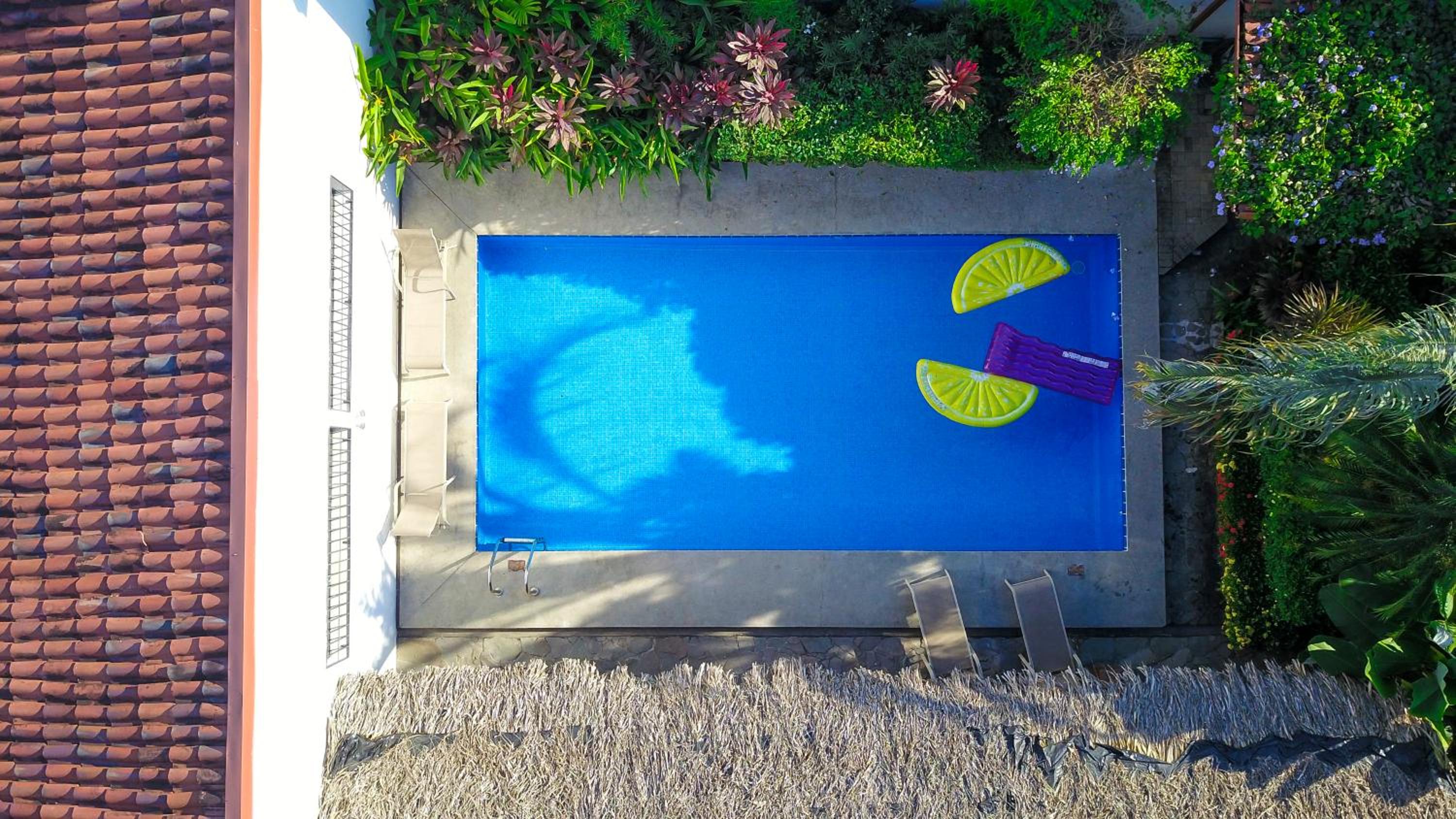 Casa Gris with private pool near the beach in Jaco