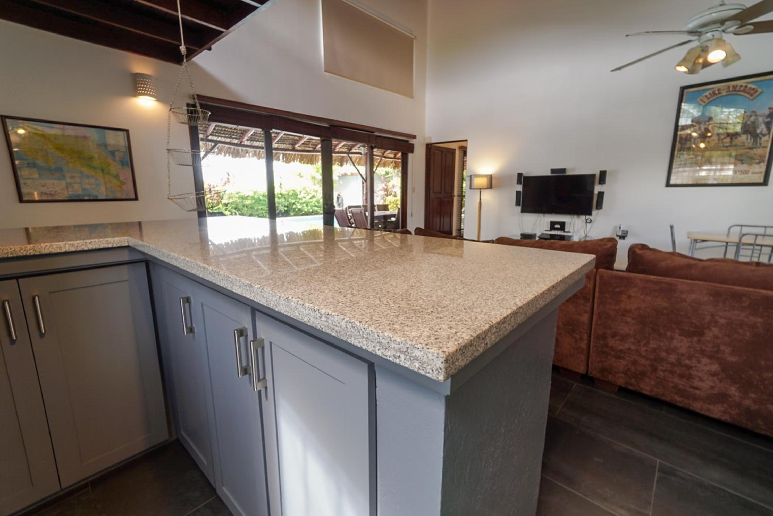 Casa Gris with private pool near the beach in Jaco