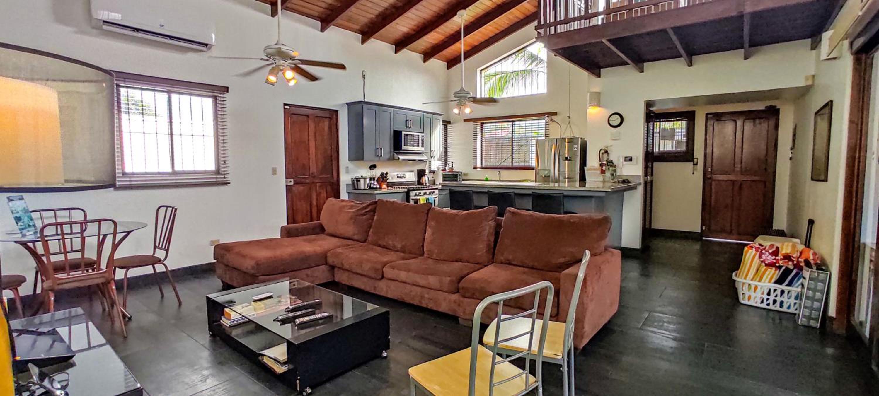 Casa Gris with private pool near the beach in Jaco