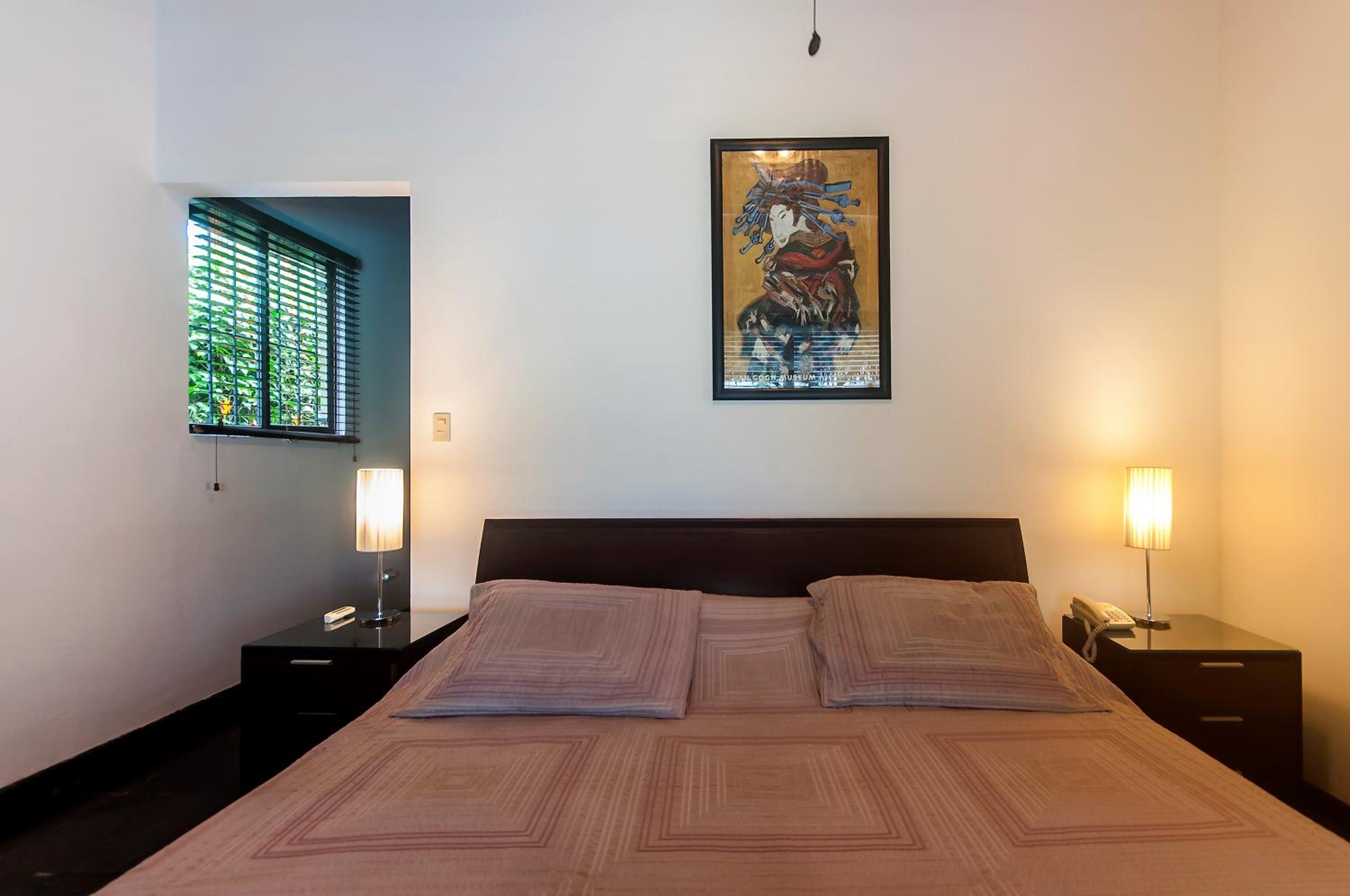 Casa Gris with private pool near the beach in Jaco