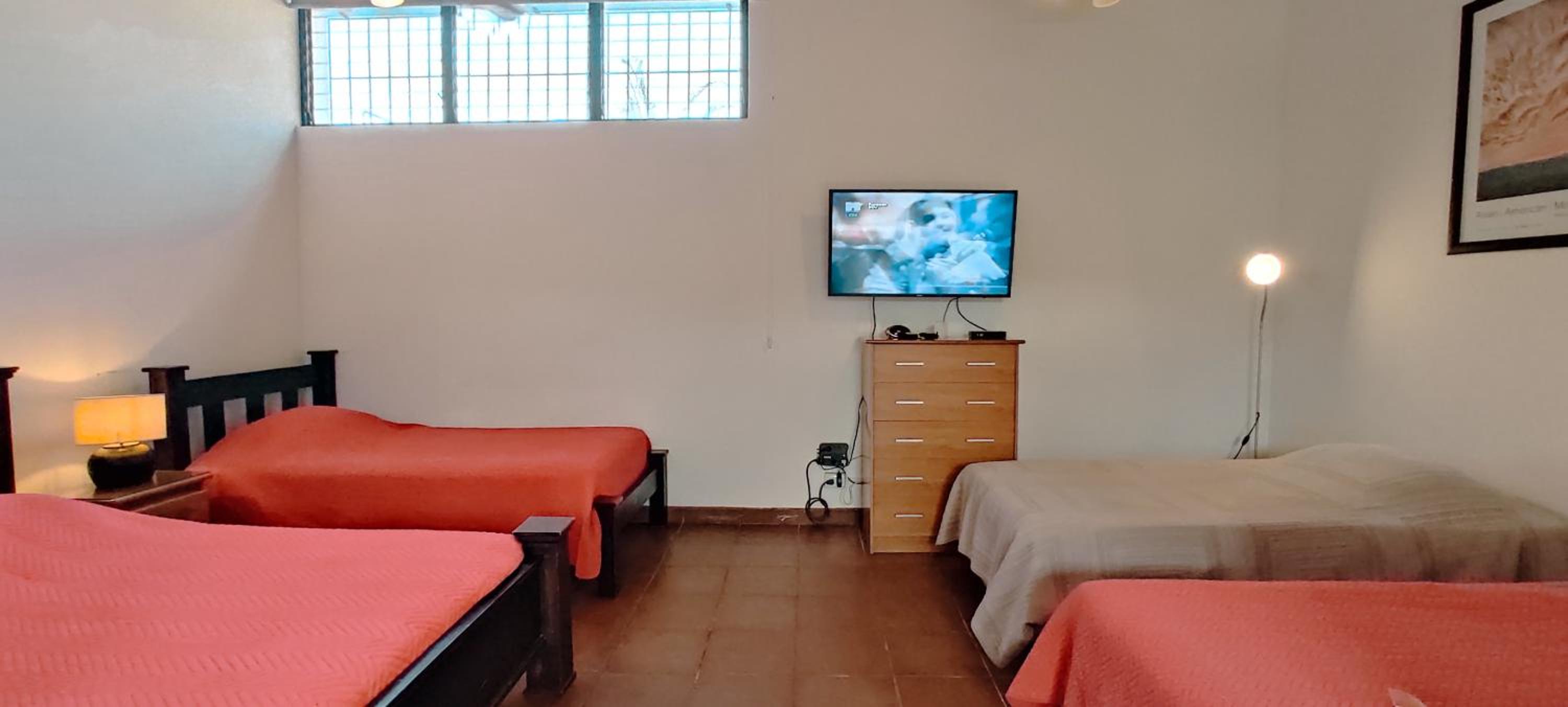Casa Gris with private pool near the beach in Jaco