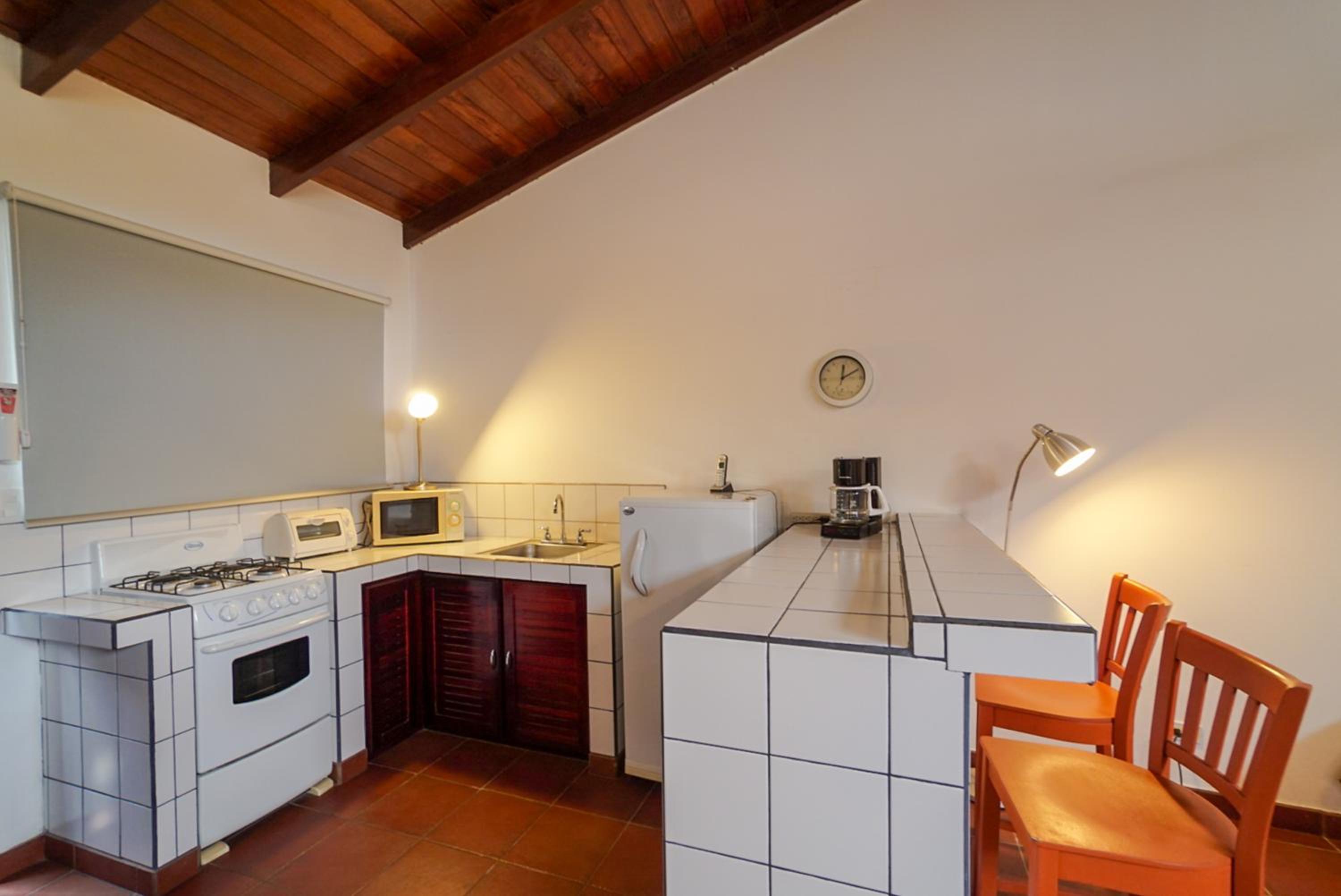 Casa Gris with private pool near the beach in Jaco
