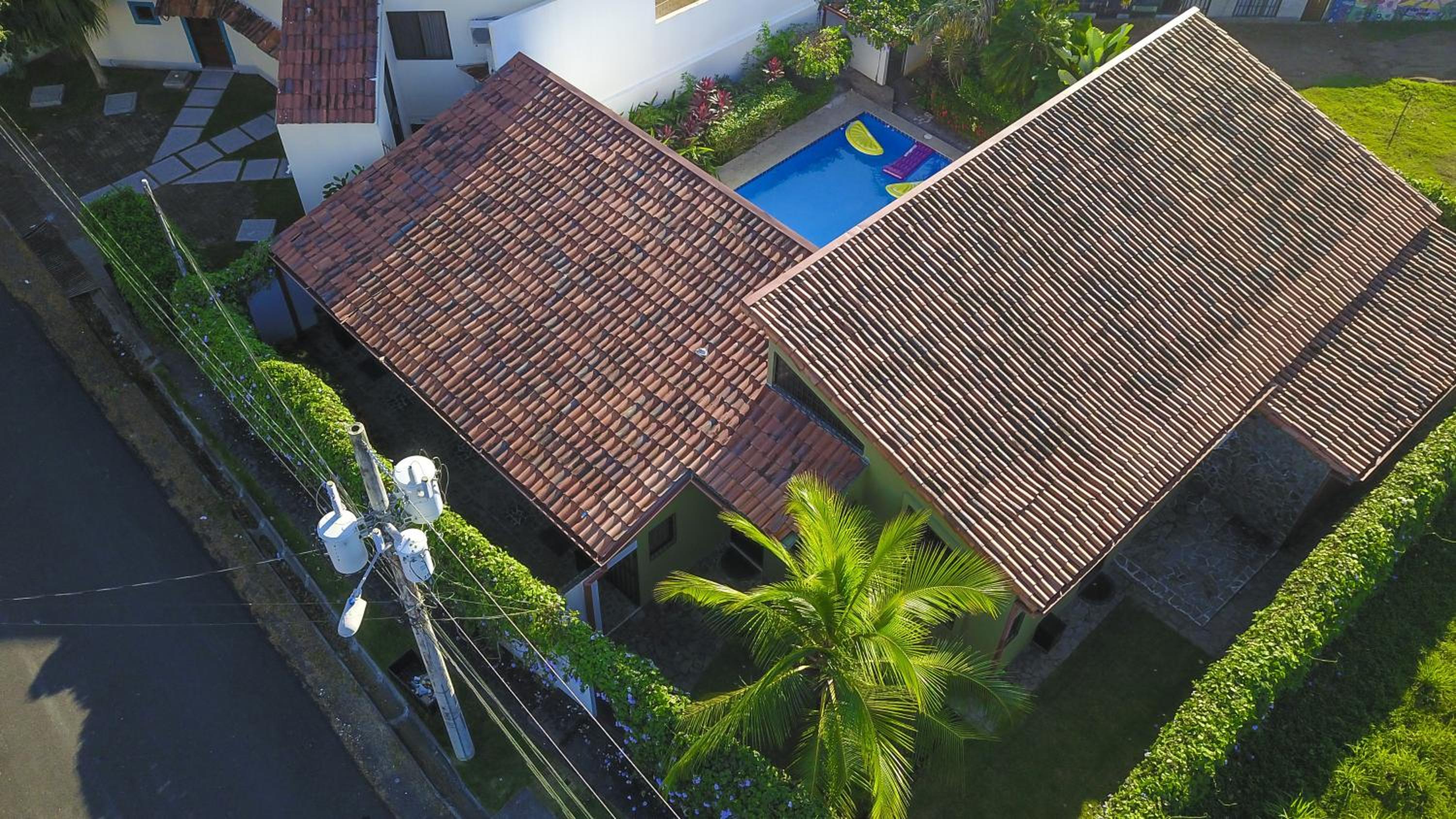 Casa Gris with private pool near the beach in Jaco