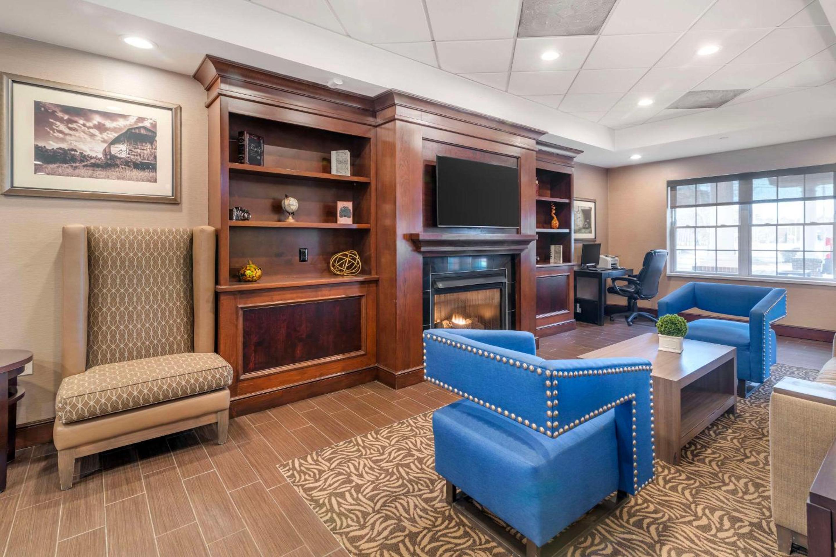 Dover Vacations - Comfort Inn Suites Dover-Portsmouth - Property Image 28