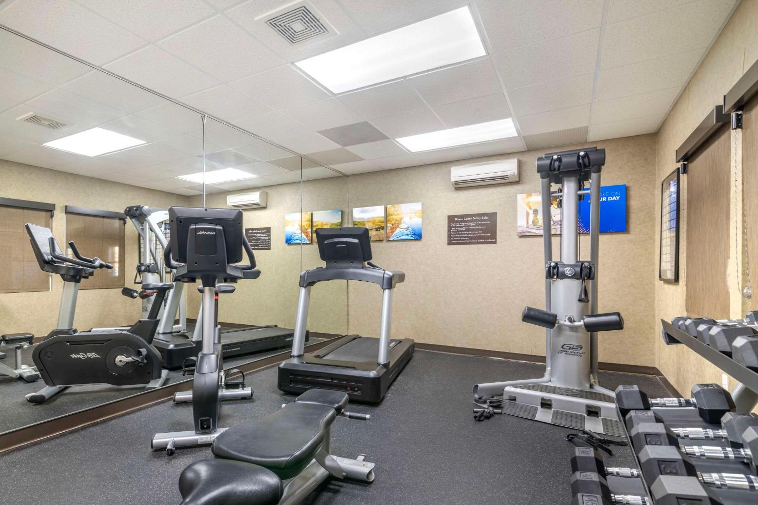 Dover Vacations - Comfort Inn Suites Dover-Portsmouth - Property Image 13