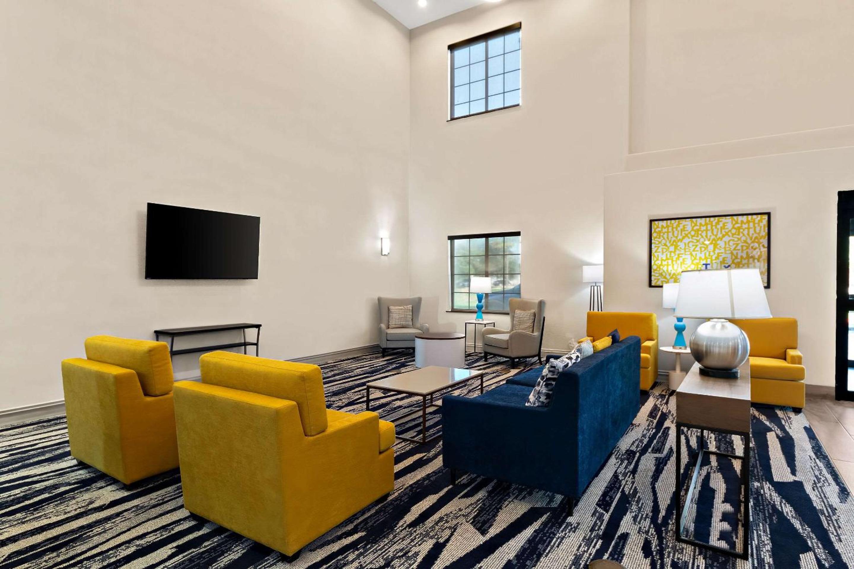 Comfort Suites Bastrop