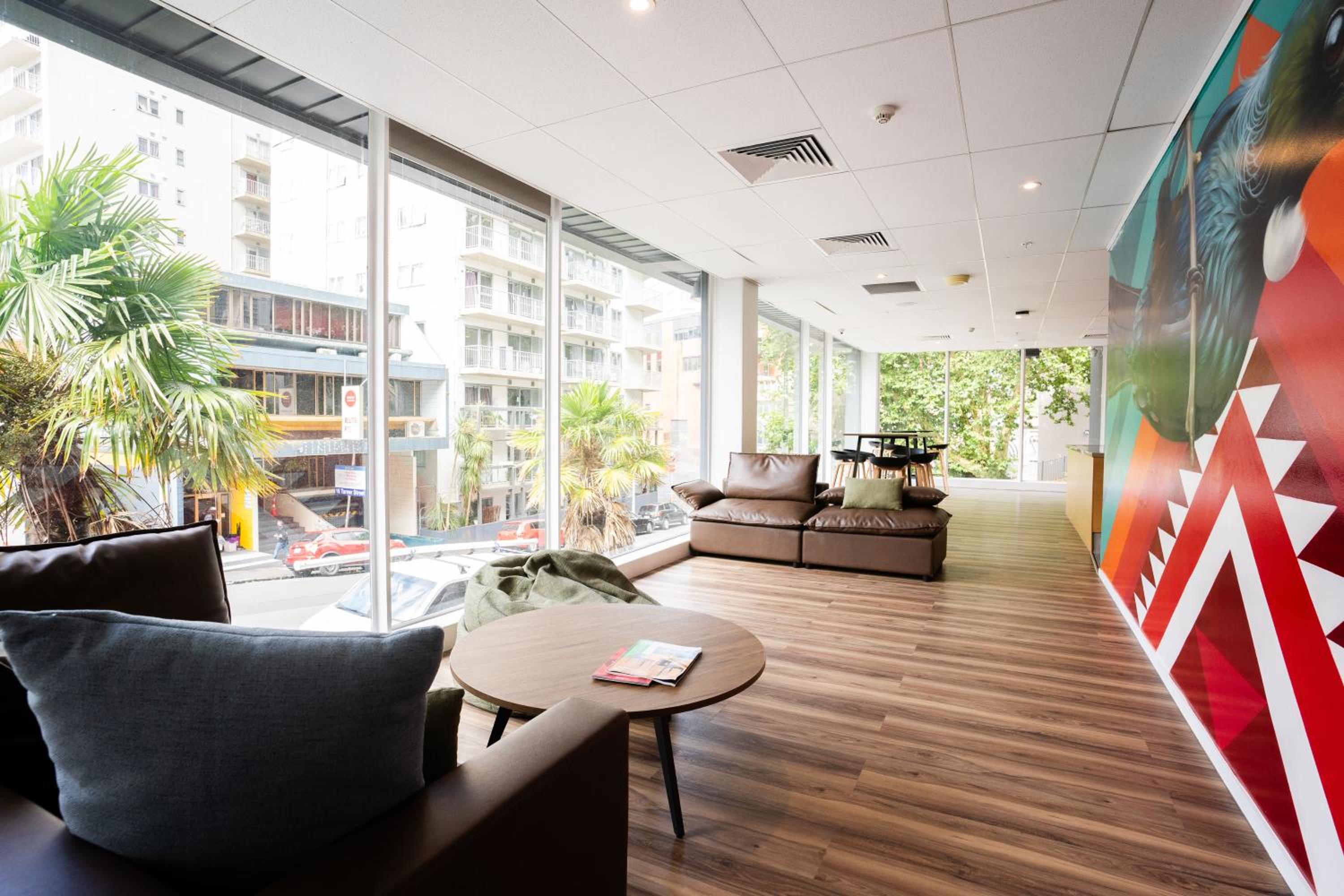 Hotel Haka House Auckland City - Image 1