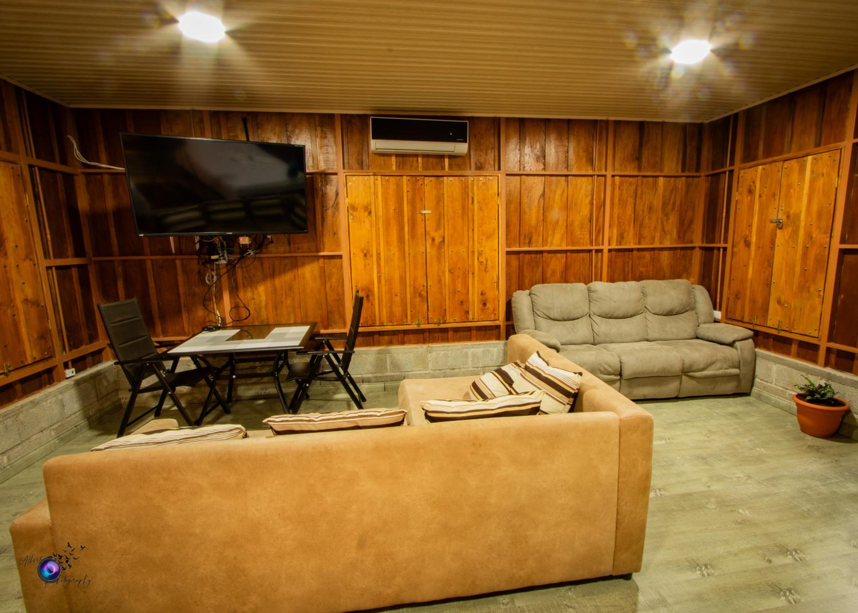 Chepe's Chic Bungalow