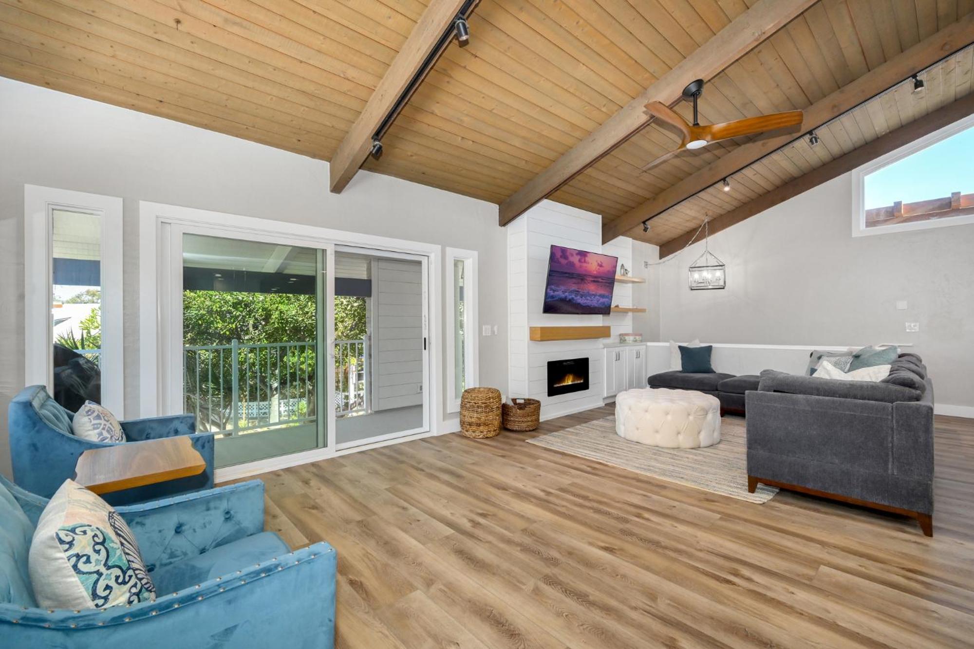 Brand New Modern Home by the Beach with Patio & BBQ view 4