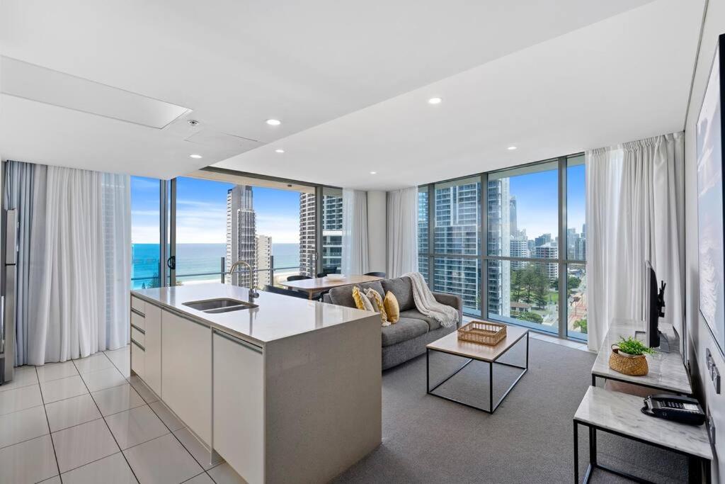 Spectacular Views from Wyndham Apartment
