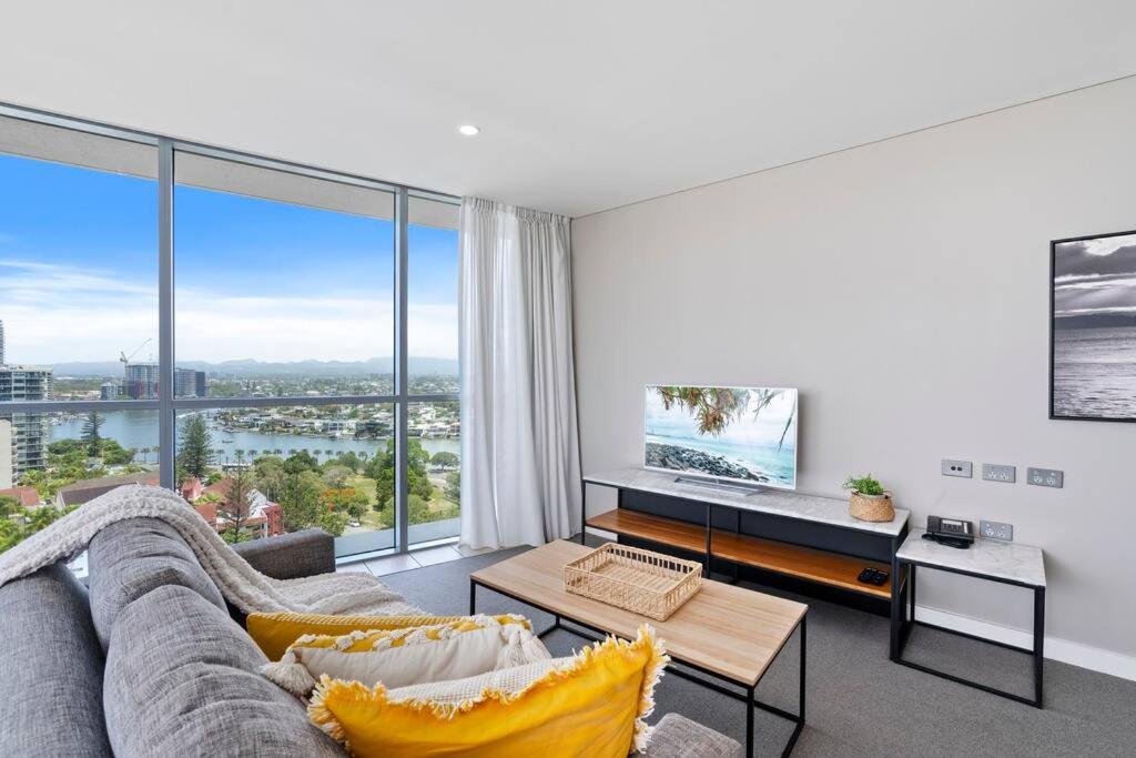 Spectacular Views from Wyndham Apartment