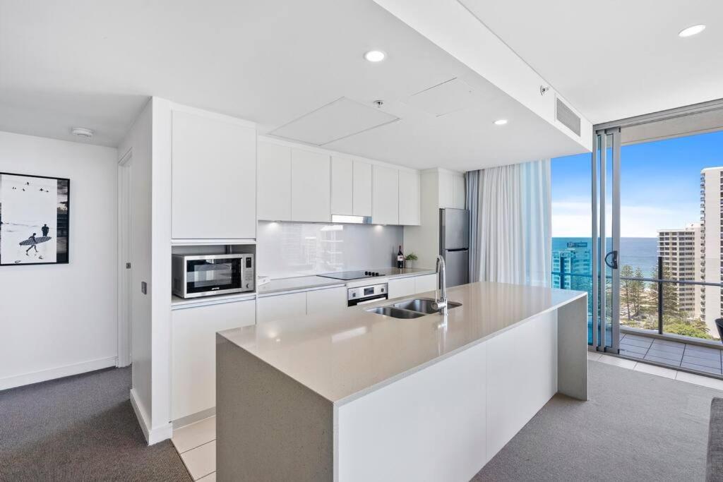Spectacular Views from Wyndham Apartment