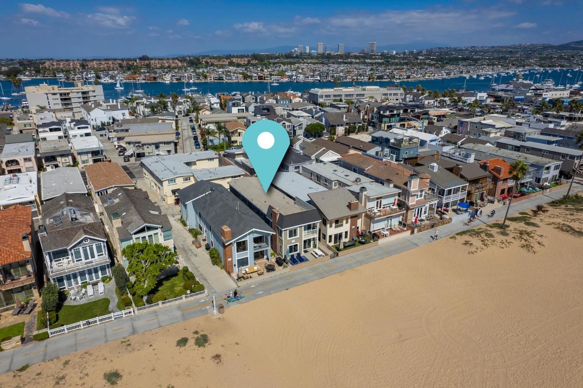 Stunning Oceanfront Retreat in Newport Beach view 4