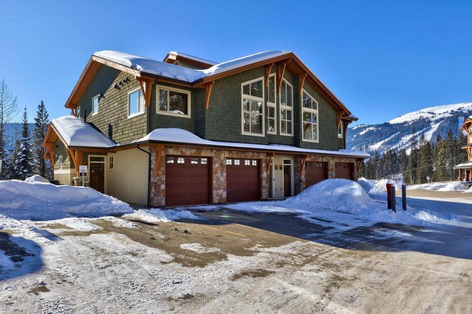 Altitude #36 condo