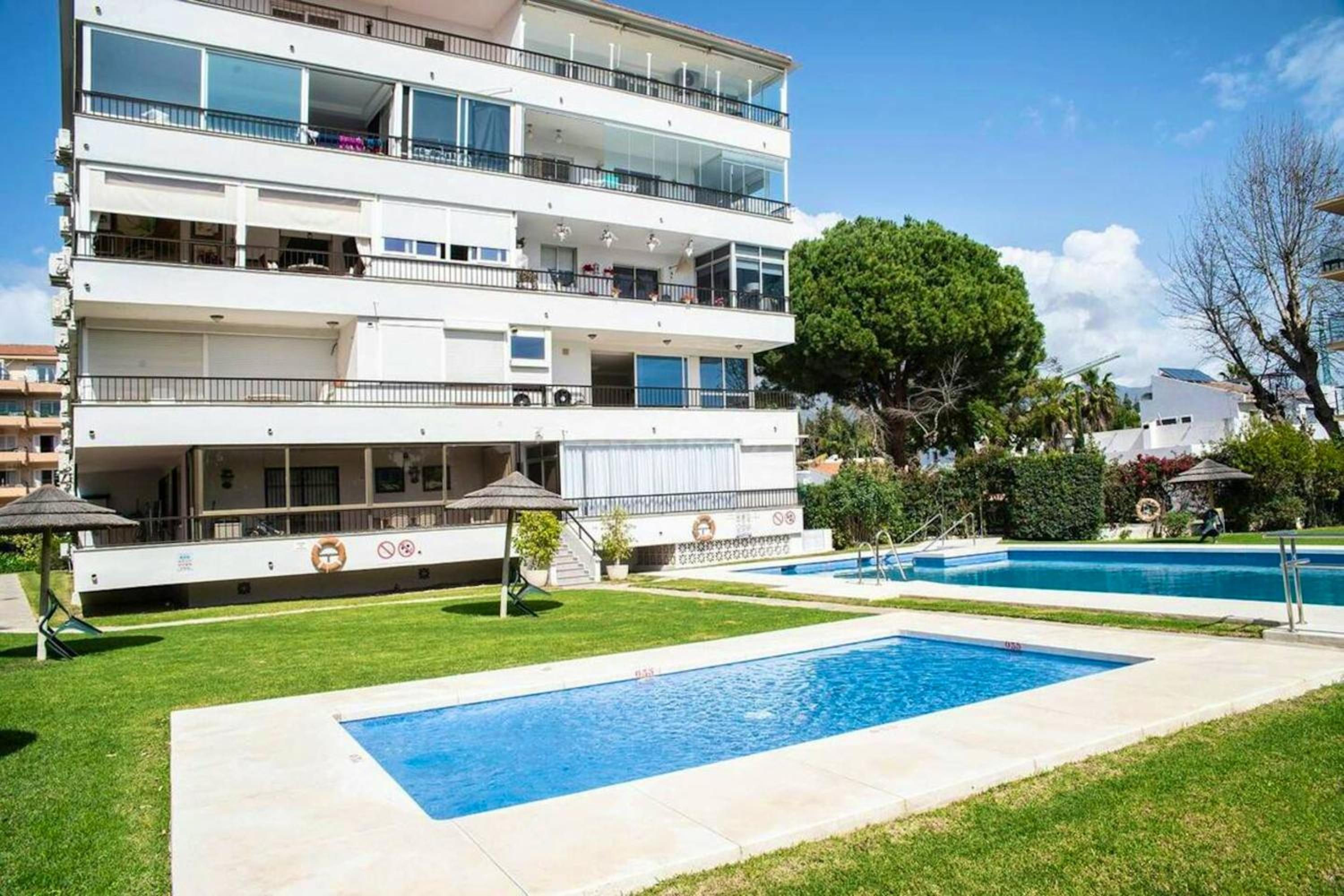 Charming Apartment in Puerto Banus Marbella with Pool
