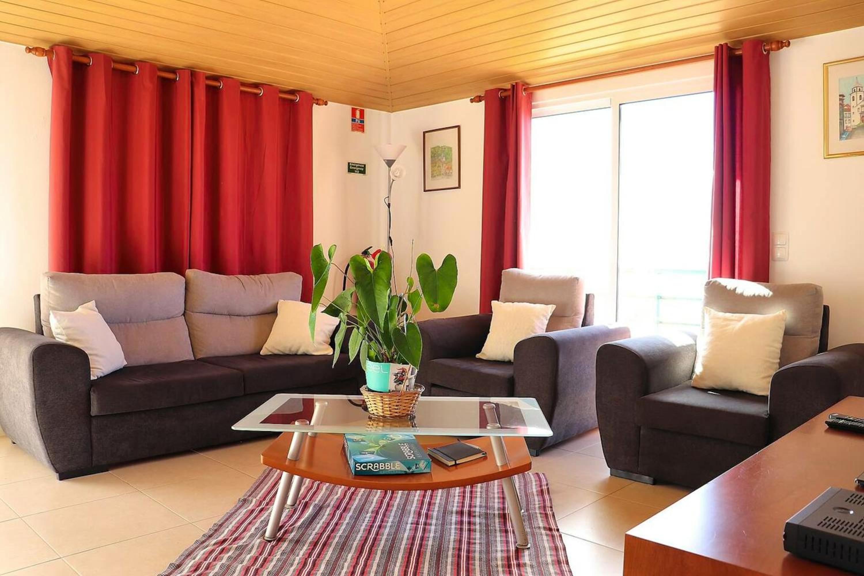 Charming house in Ribeira Brava with a sunny terrace