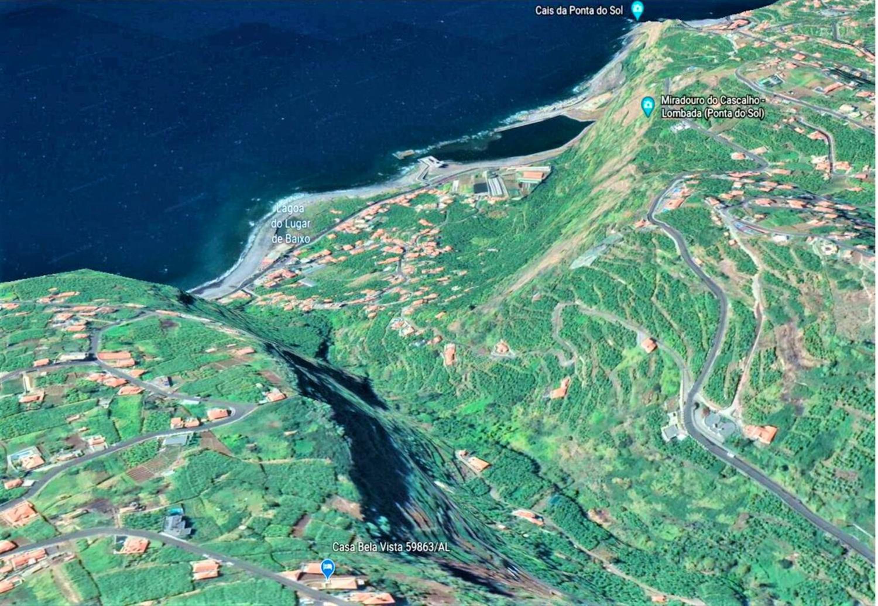 Charming house in Ribeira Brava with a sunny terrace