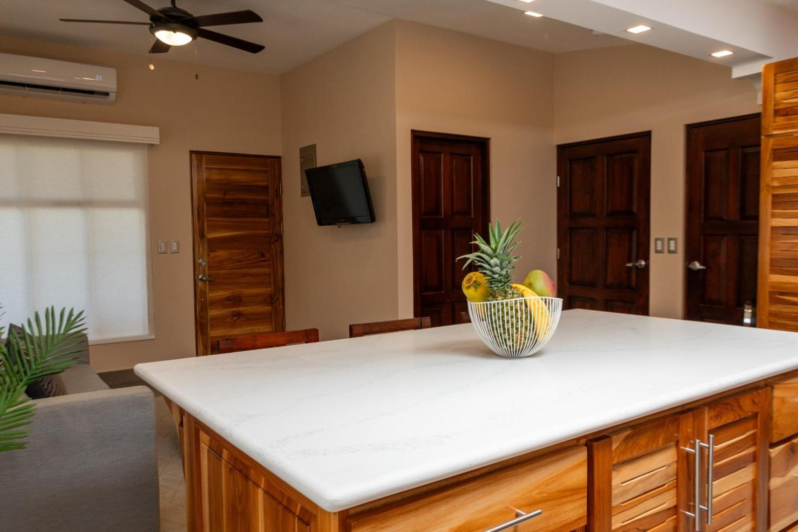 Couples Condo B42 1BR Pool Jacuzzis Covered Terrace Walk to Ocean and Dining Secure Complex