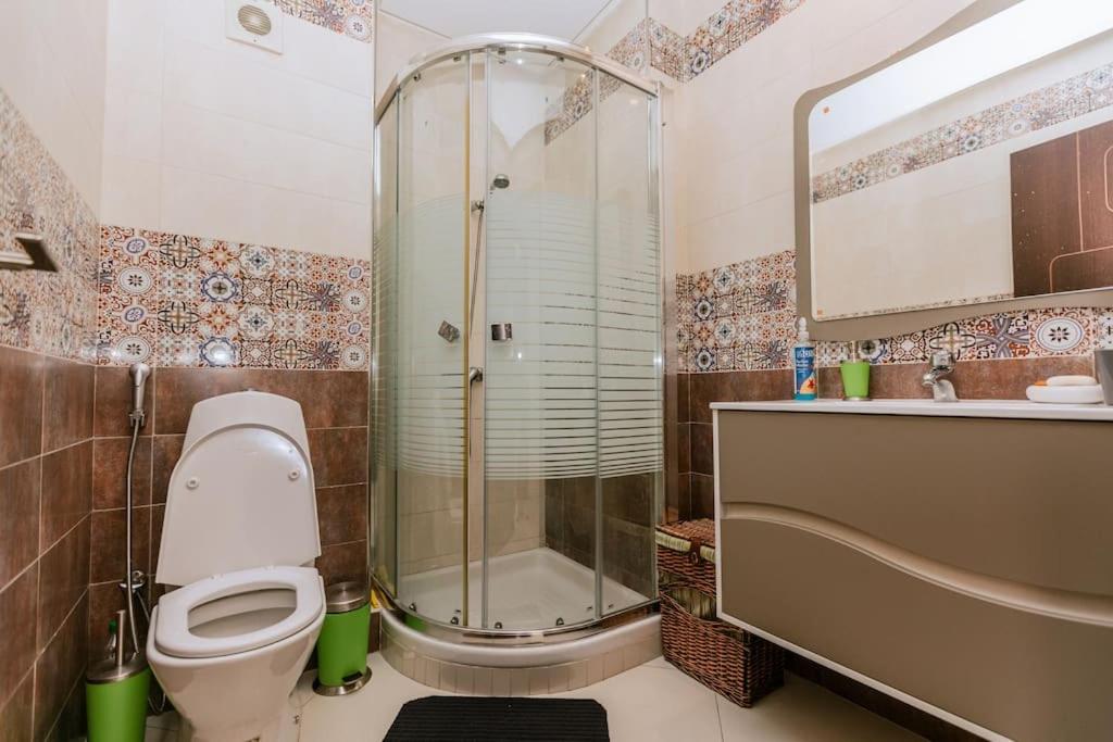Central 2-Bedrooms Near Beach & Dining view 2
