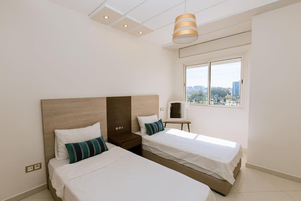 Central 2-Bedrooms Near Beach & Dining view 3