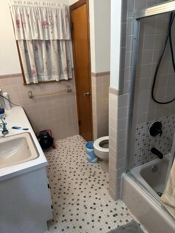 Bridgeport Vacations - Connecticut Lake House - Property Image 10