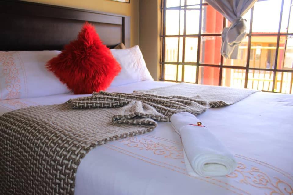 Lormasol Mews Guesthouse