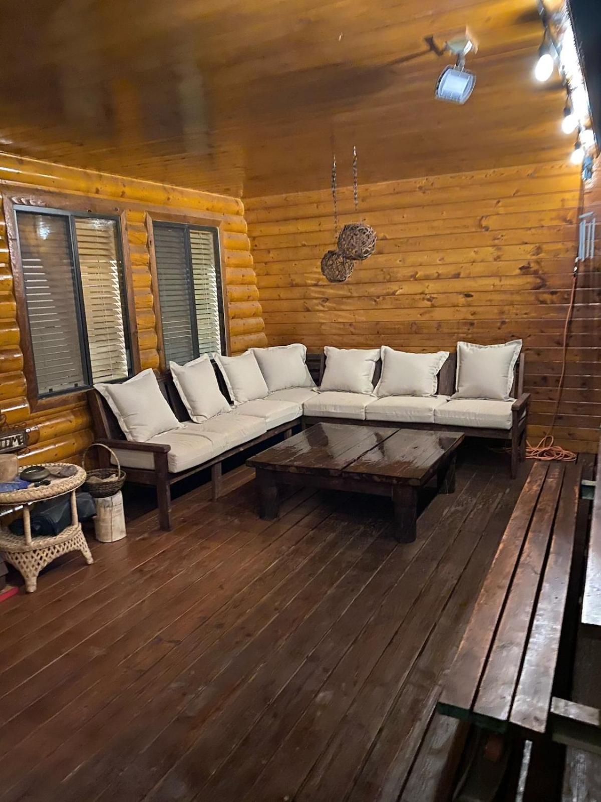 Cozy Cabin