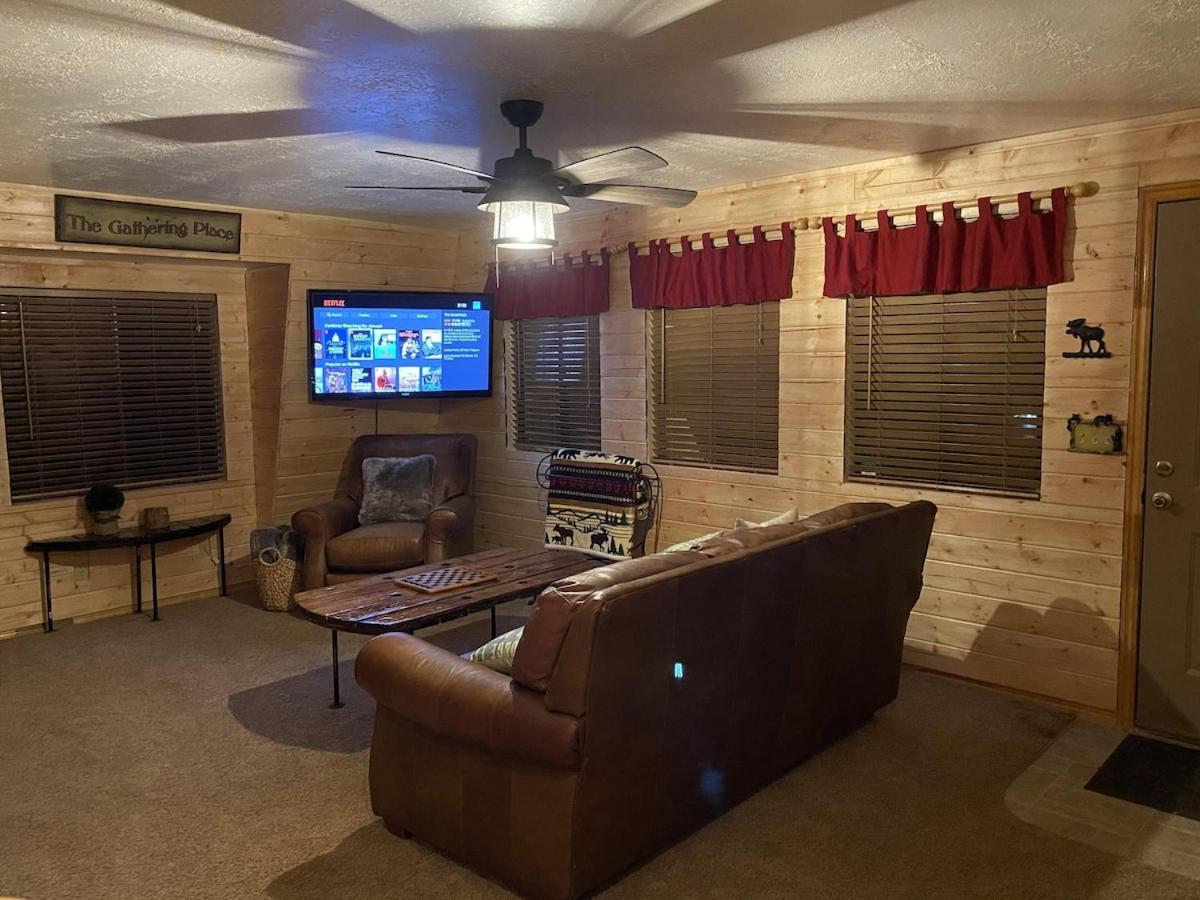 Cozy Cabin