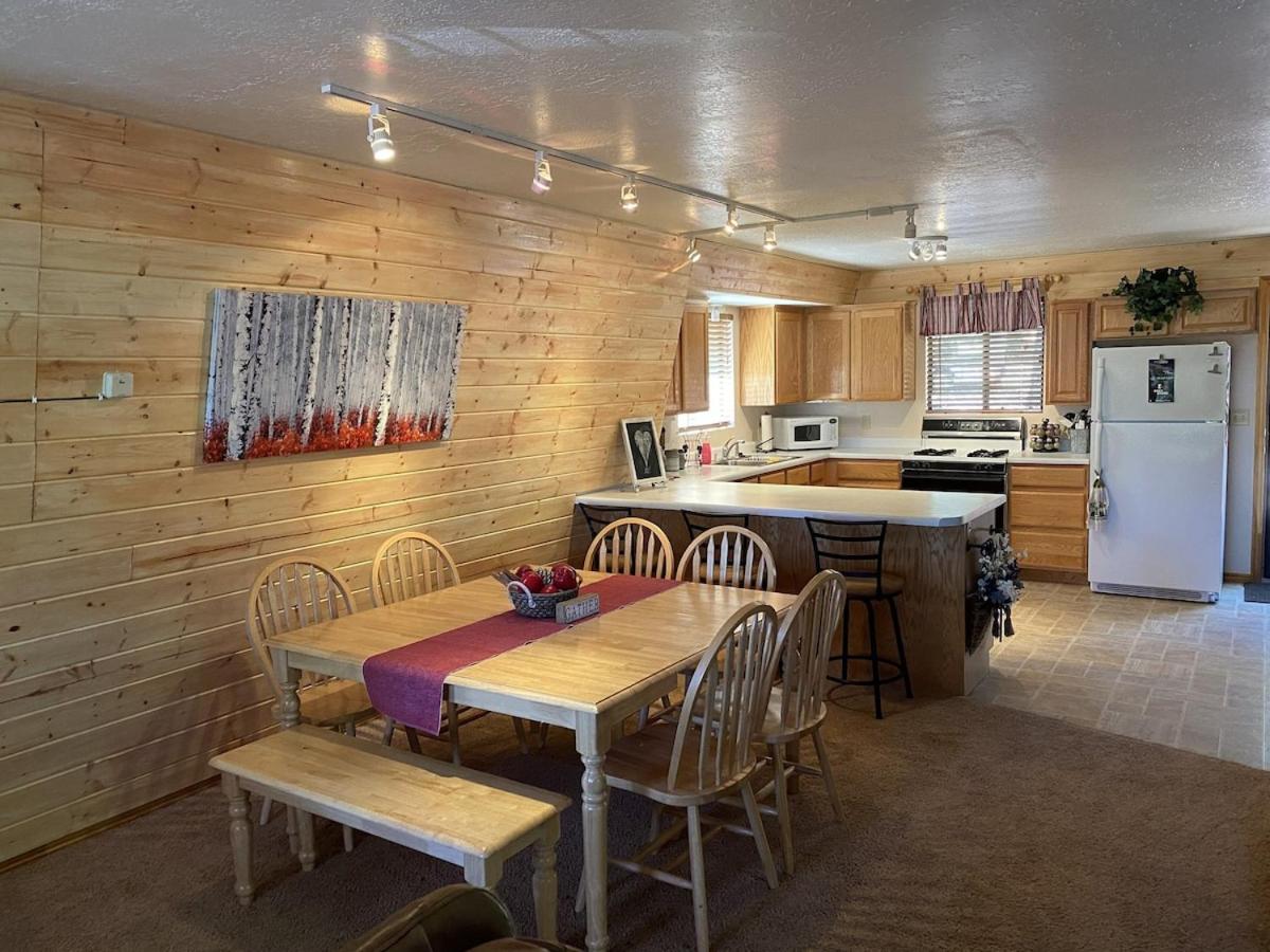 Cozy Cabin