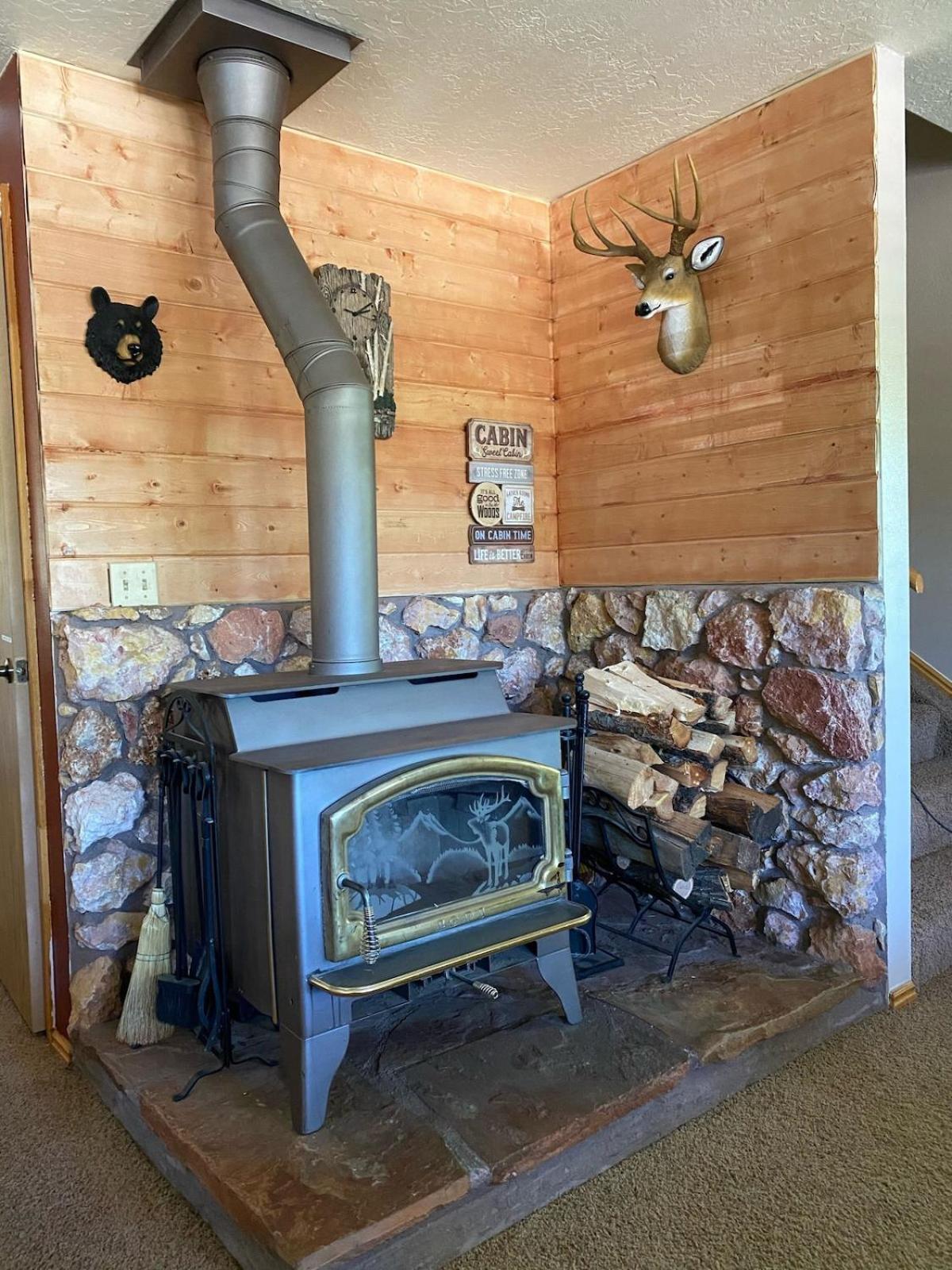 Cozy Cabin