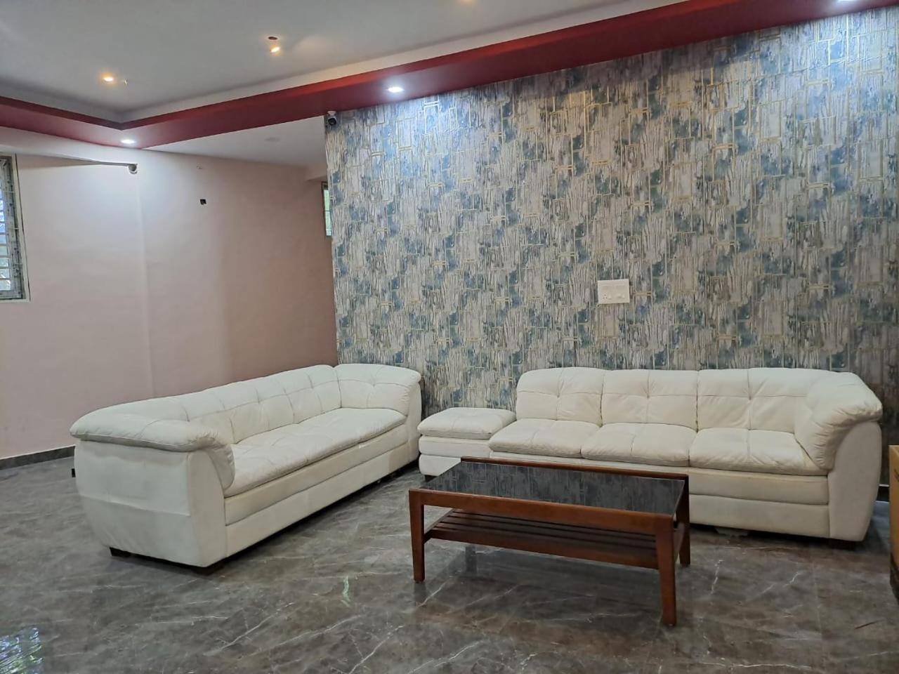 Galeela Plaza view 5
