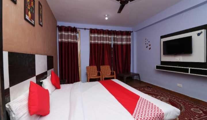 Hotel O Snow Mountain Guest House & Restaurant view 3