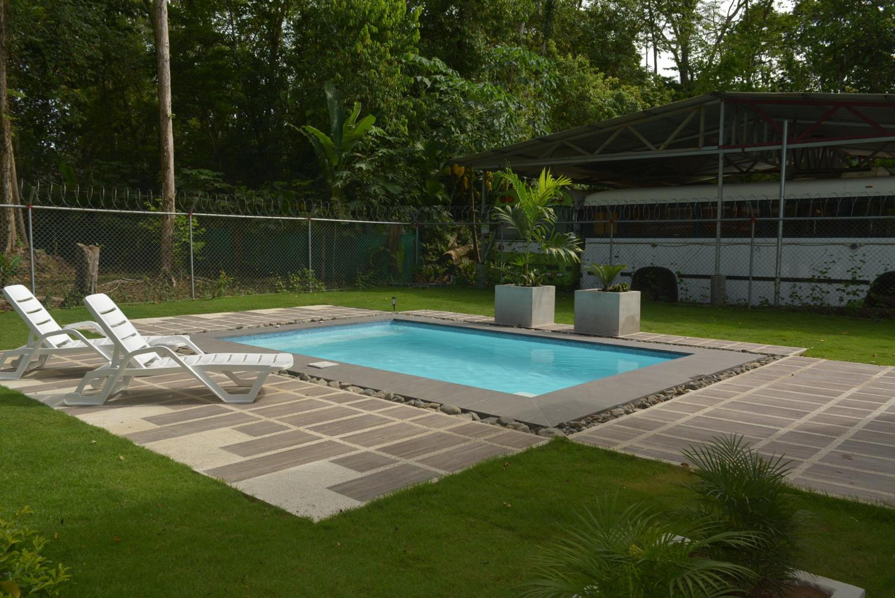 CR Caribbean Blue House - Modern style 100 WiFi