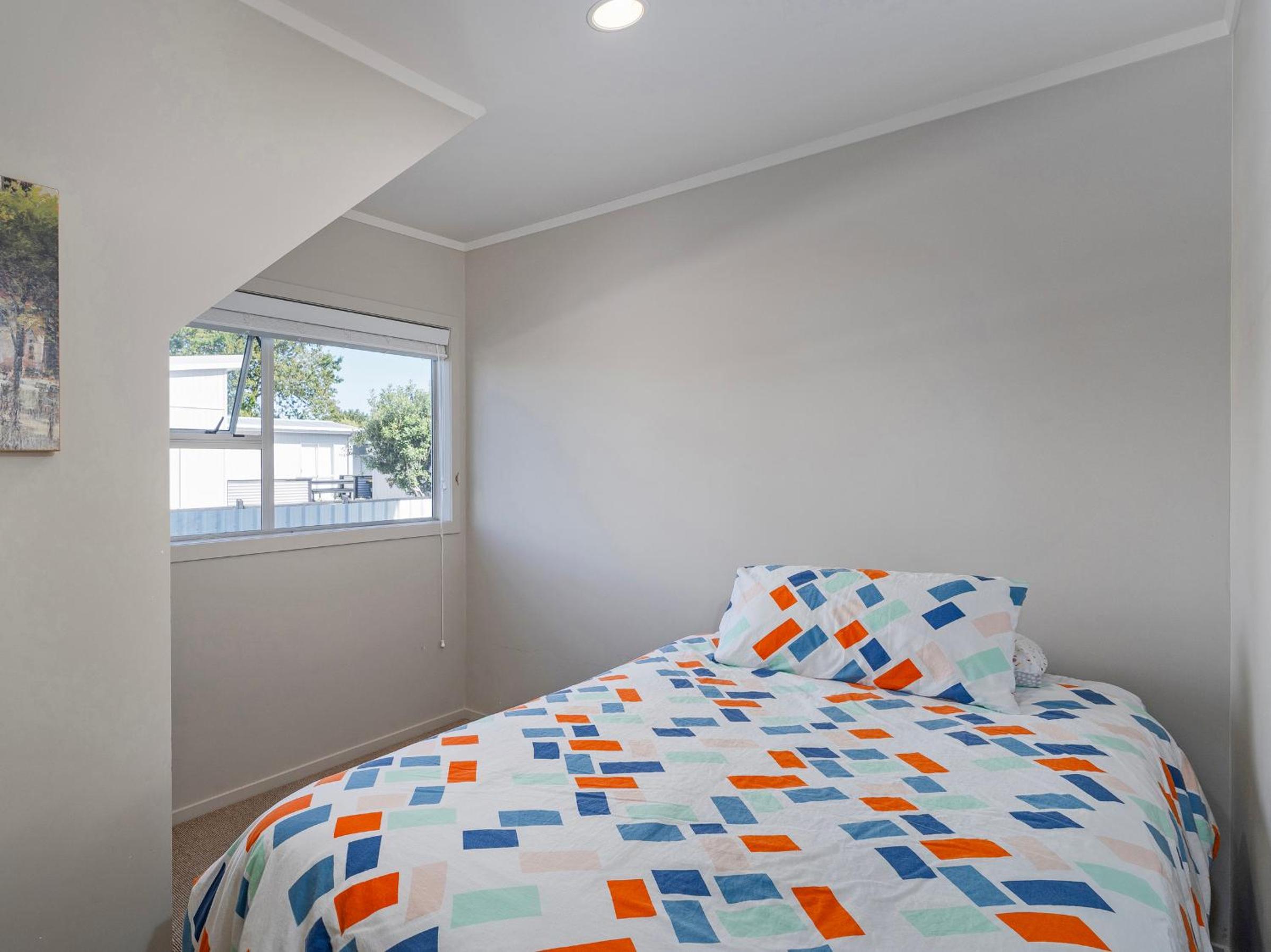 Eazy Breezy - Whangamata Holiday Home view 5
