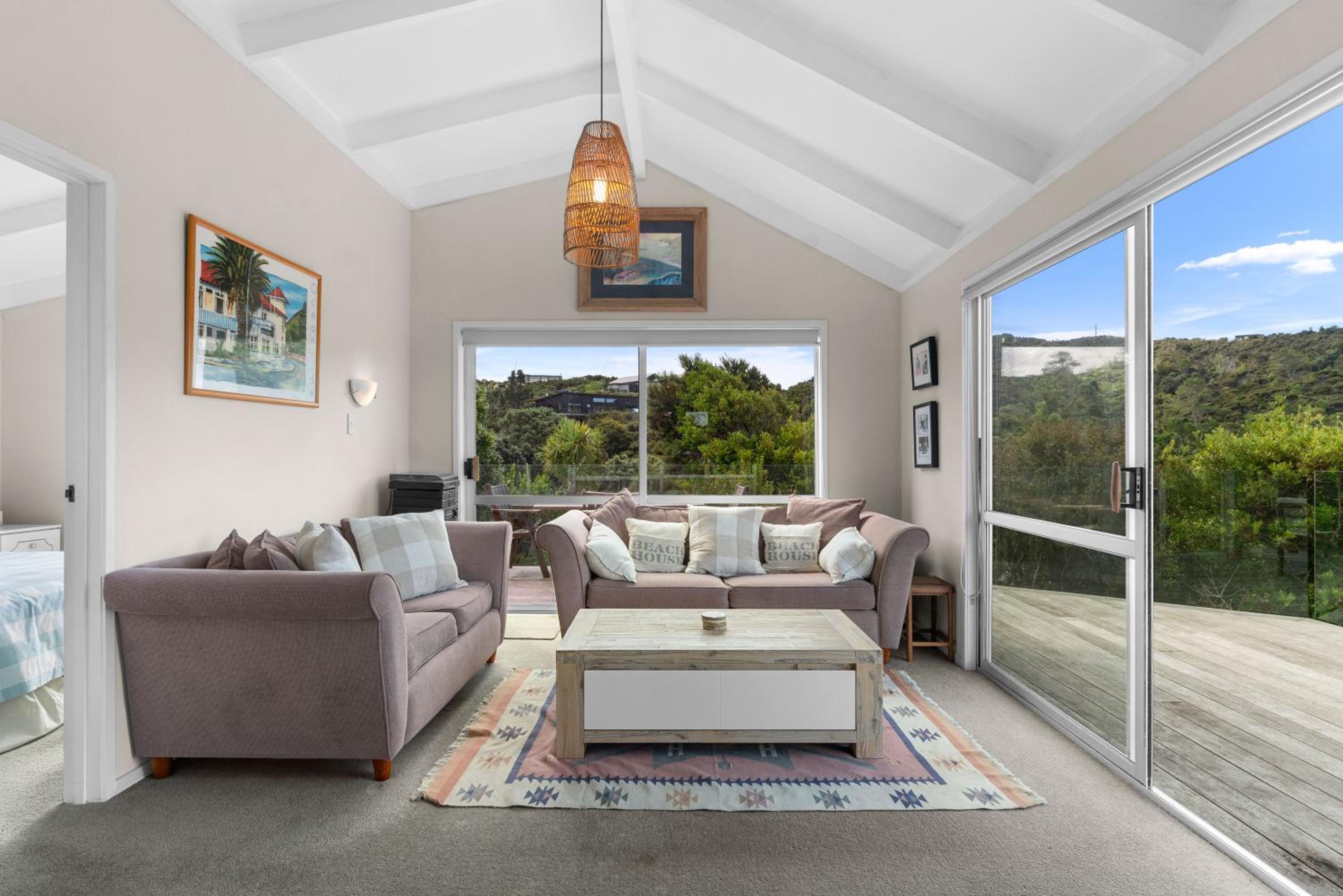 Sun and Coast - Mangawhai Heads Holiday Home view 2