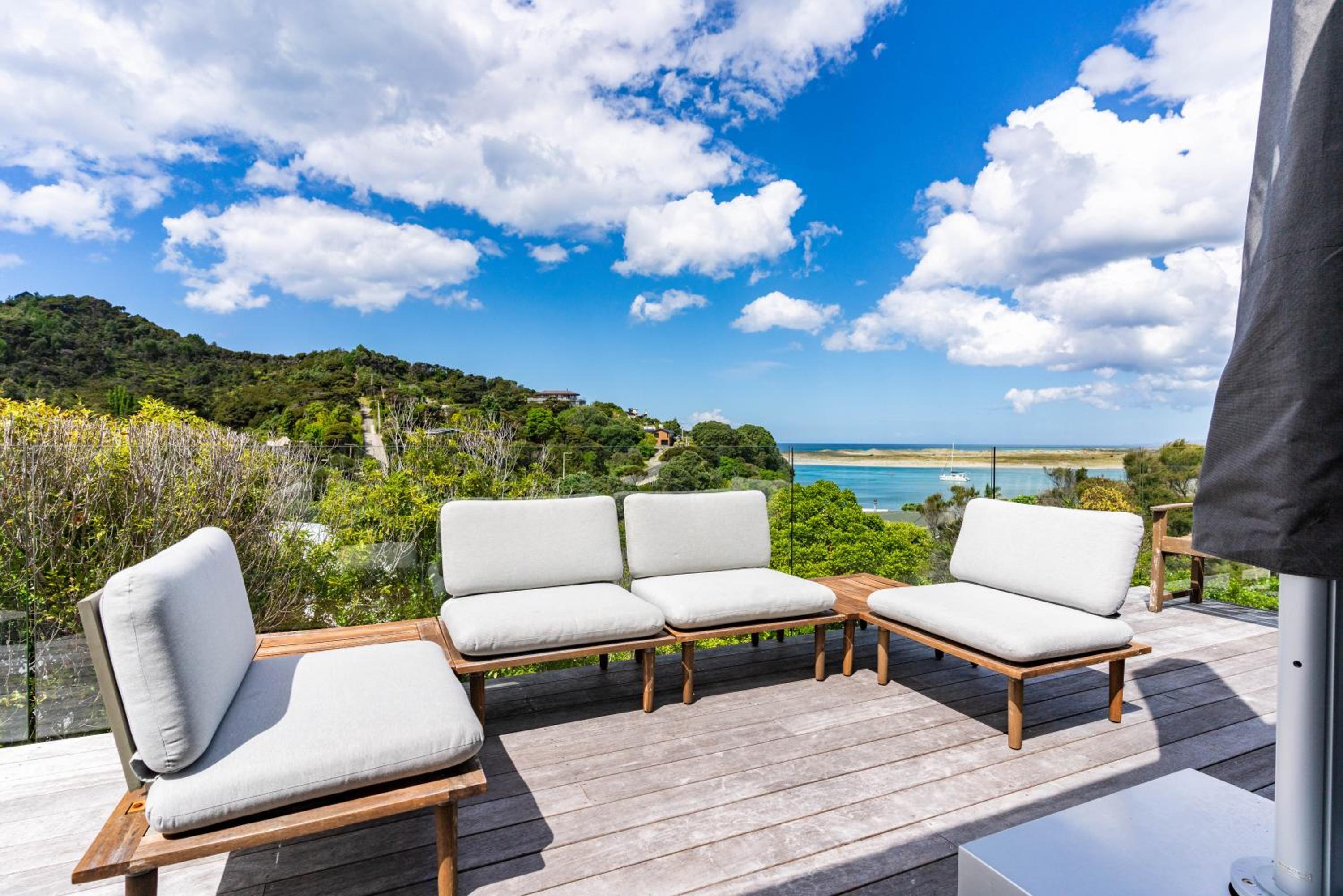 Sun and Coast - Mangawhai Heads Holiday Home view 3