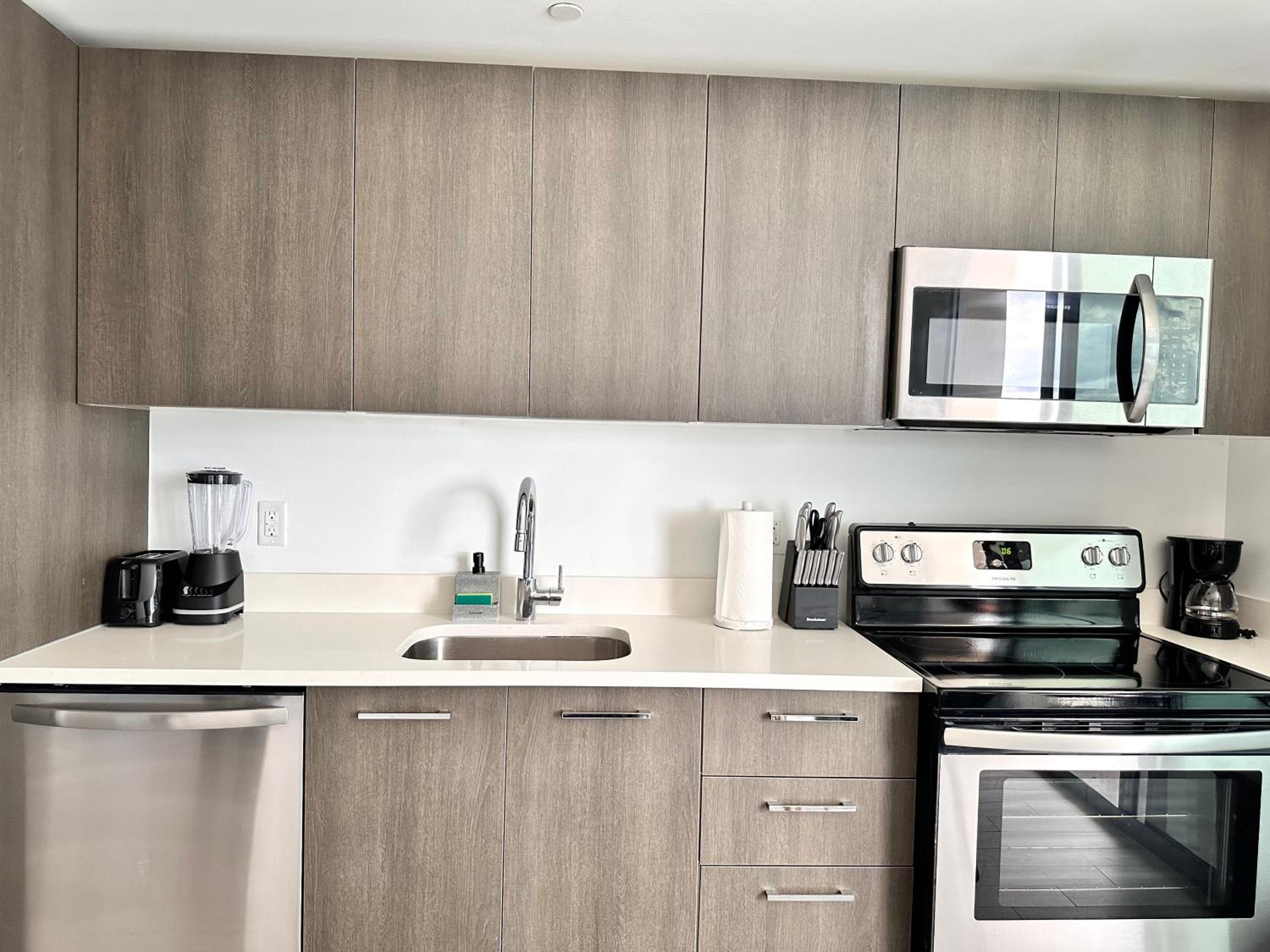 Ocean View, Free Parking Luxe Loft, Brickell Downtown, Port of MIA
