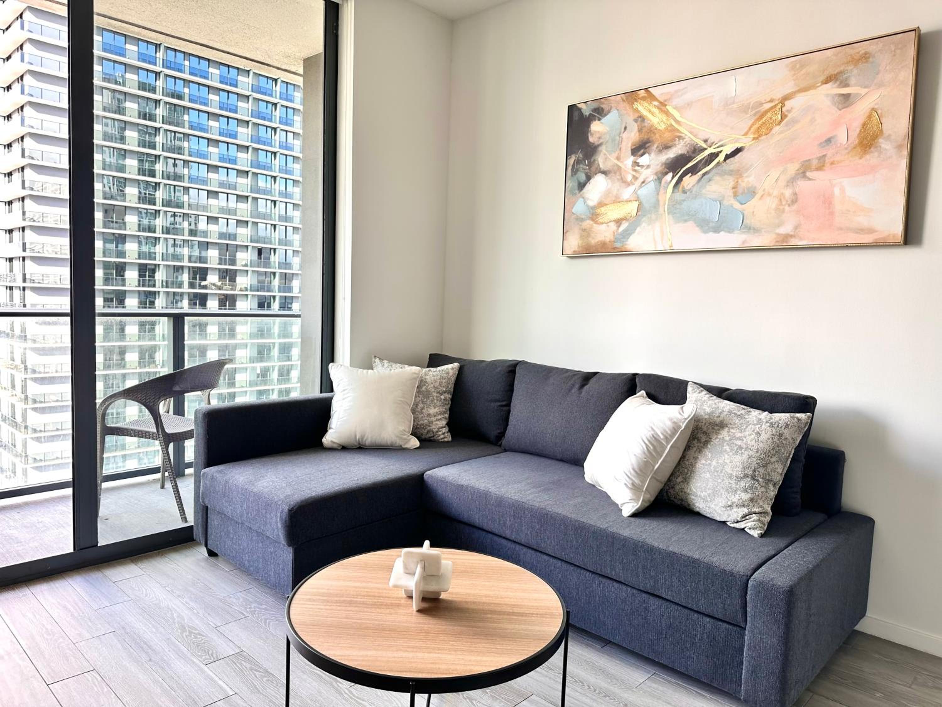 Ocean View, Free Parking Luxe Loft, Brickell Downtown, Port of MIA