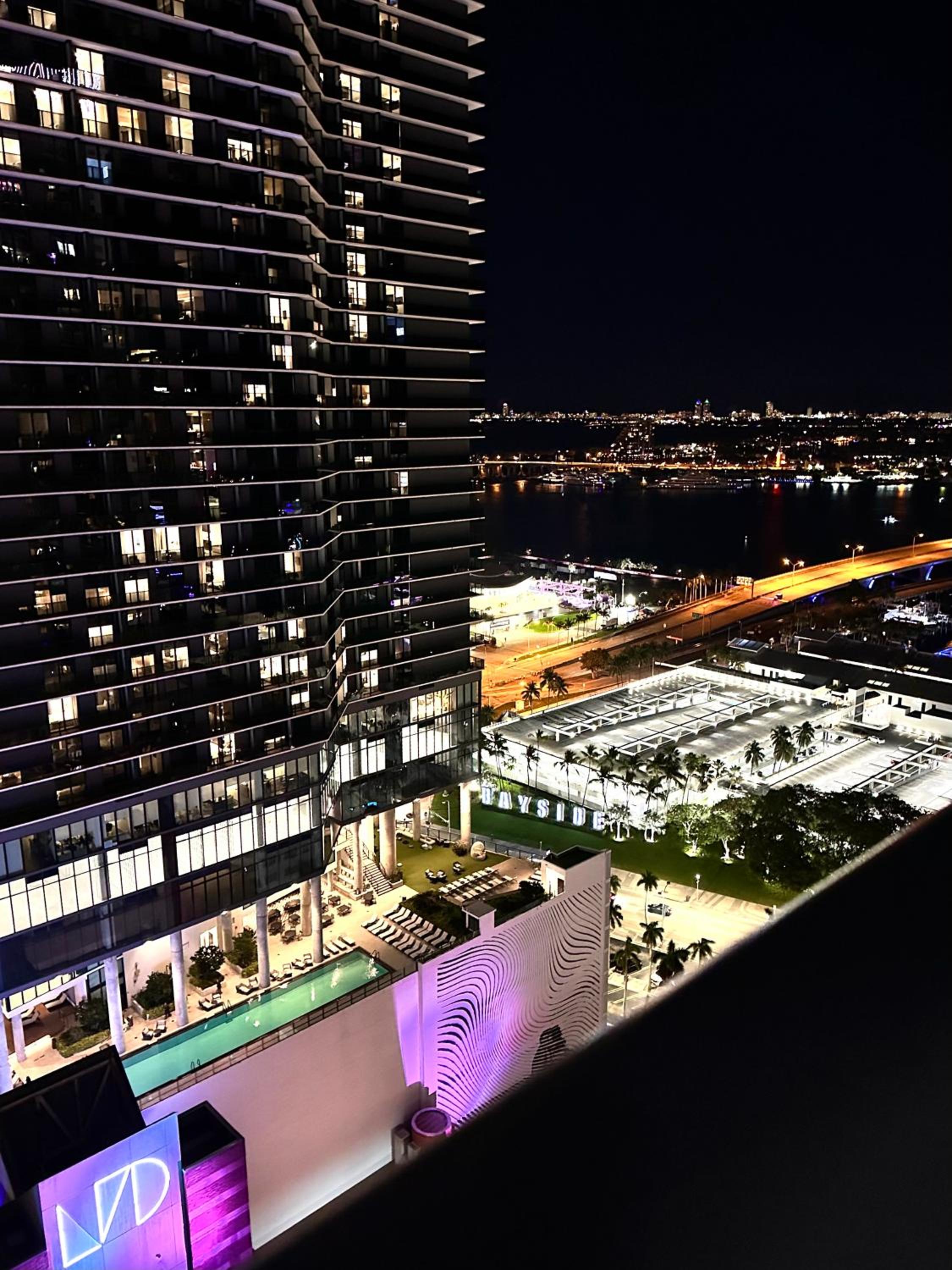 Ocean View, Free Parking Luxe Loft, Brickell Downtown, Port of MIA