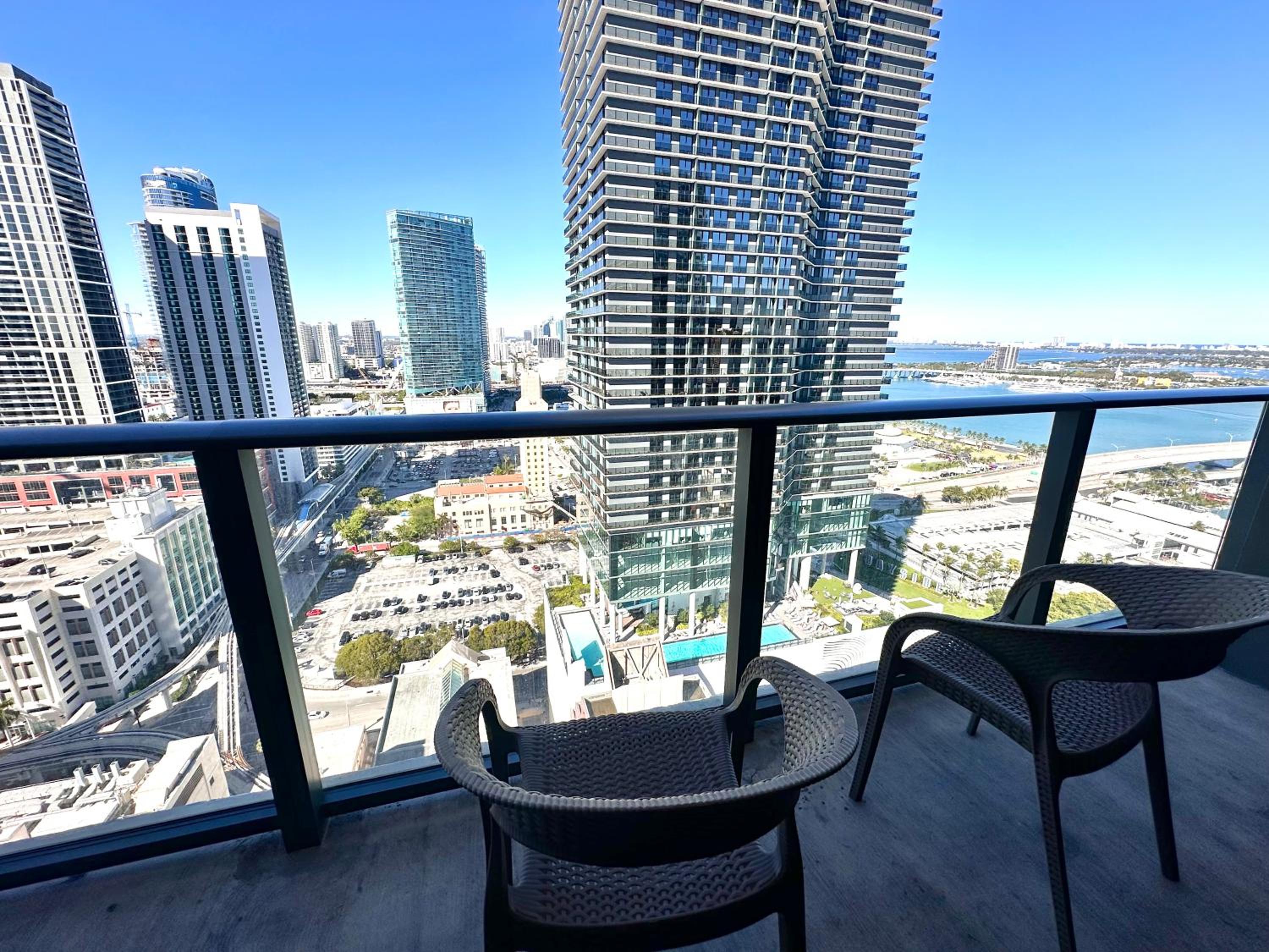 Ocean View, Free Parking Luxe Loft, Brickell Downtown, Port of MIA