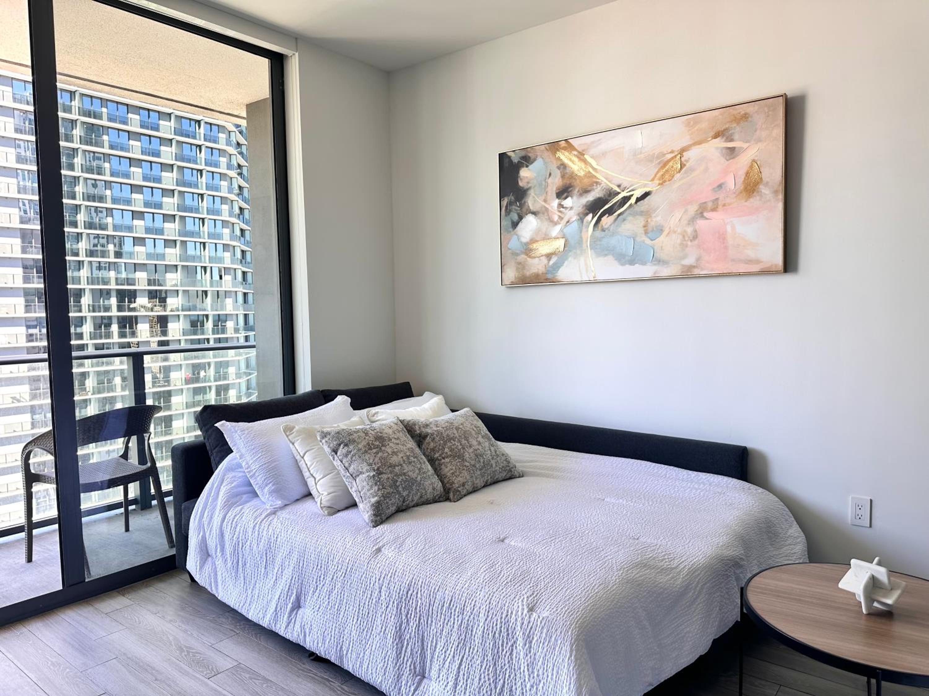 Ocean View, Free Parking Luxe Loft, Brickell Downtown, Port of MIA