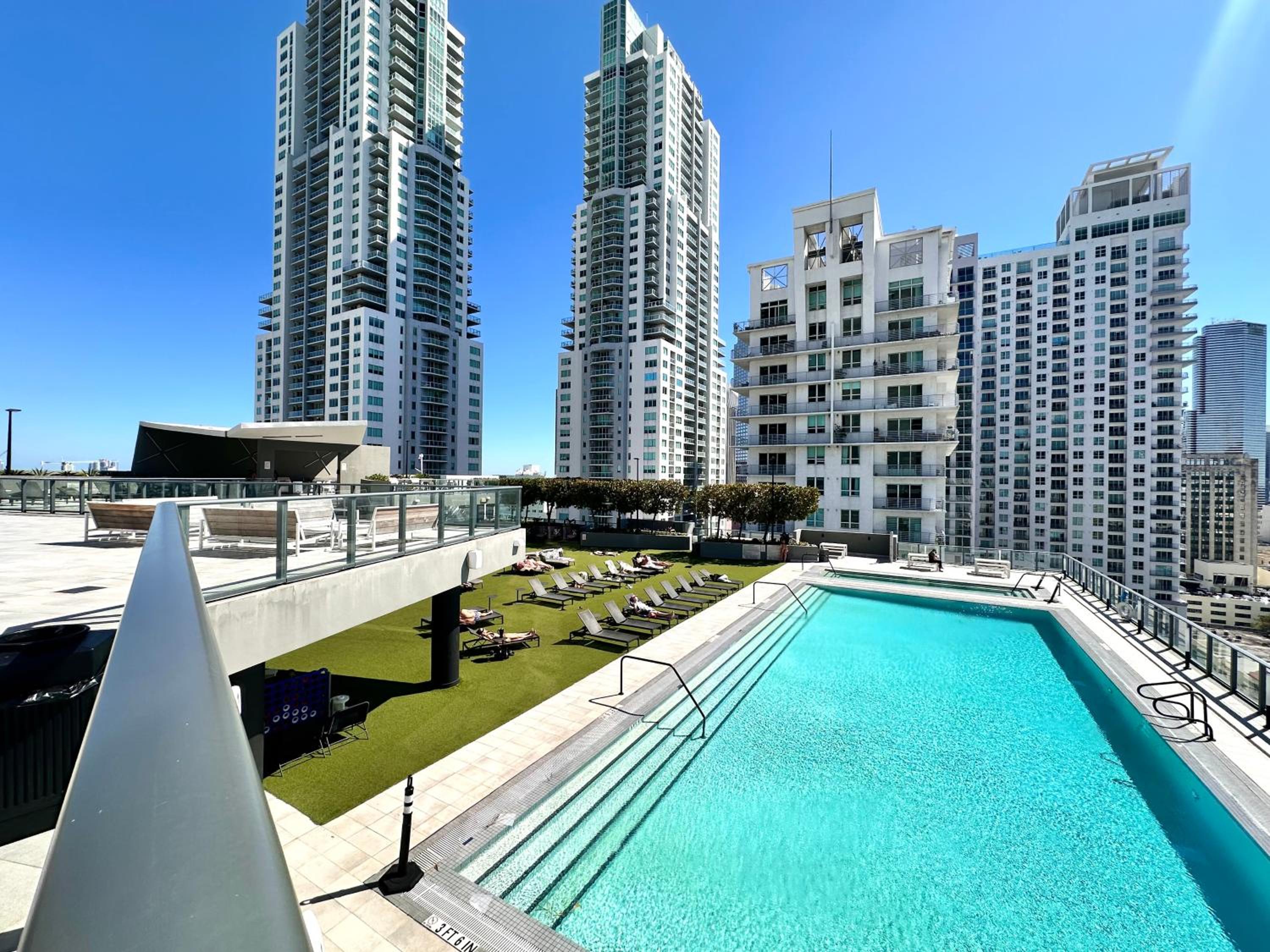 Ocean View, Free Parking Luxe Loft, Brickell Downtown, Port of MIA
