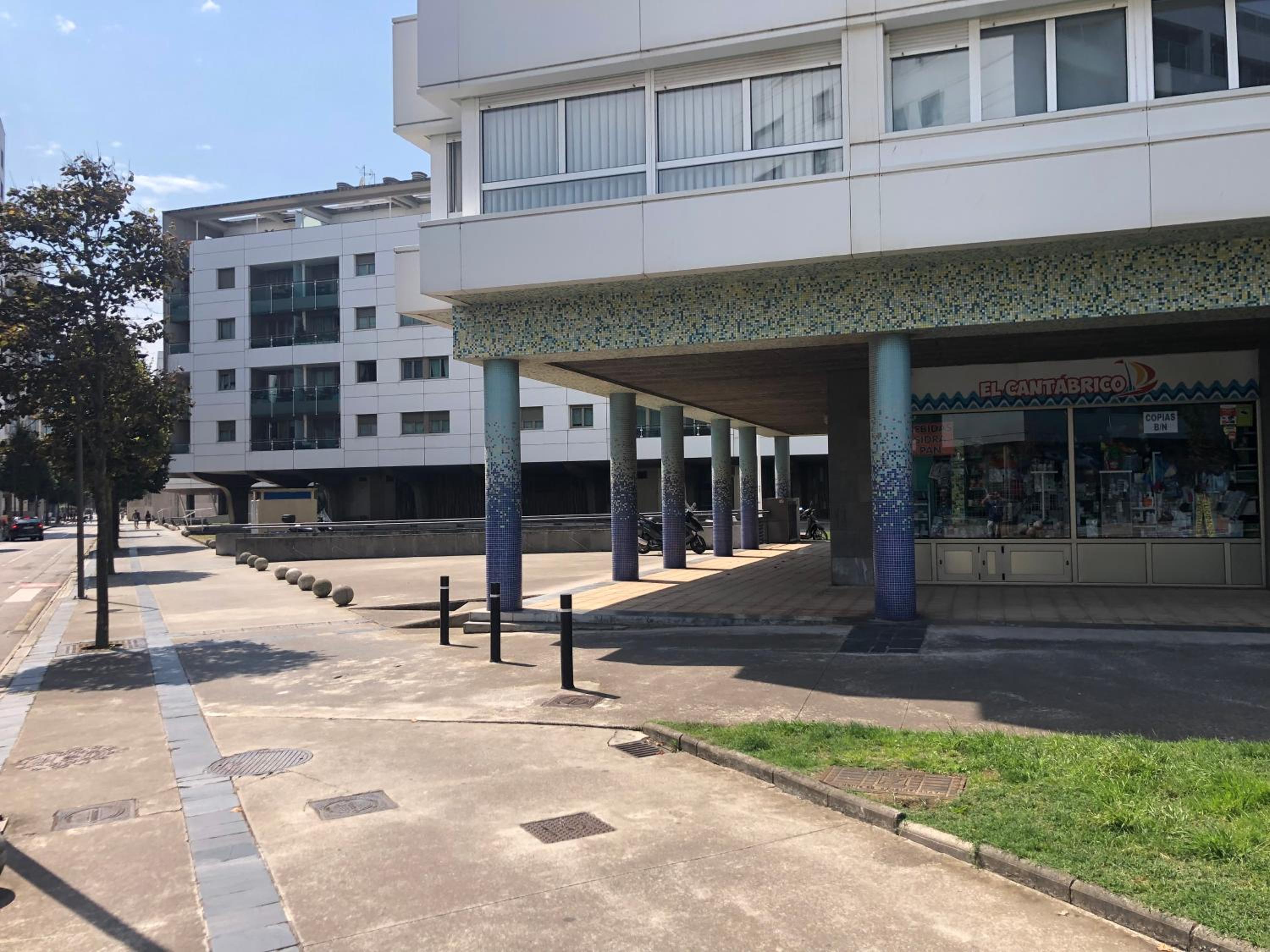 Poniente Beach photo 4